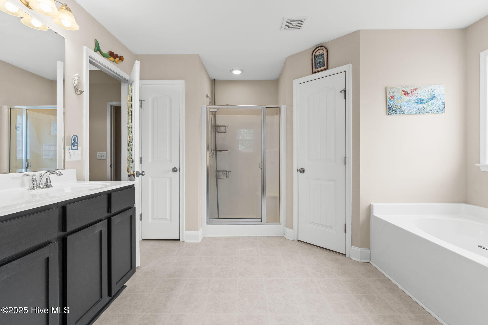 100546939 | Photo 21