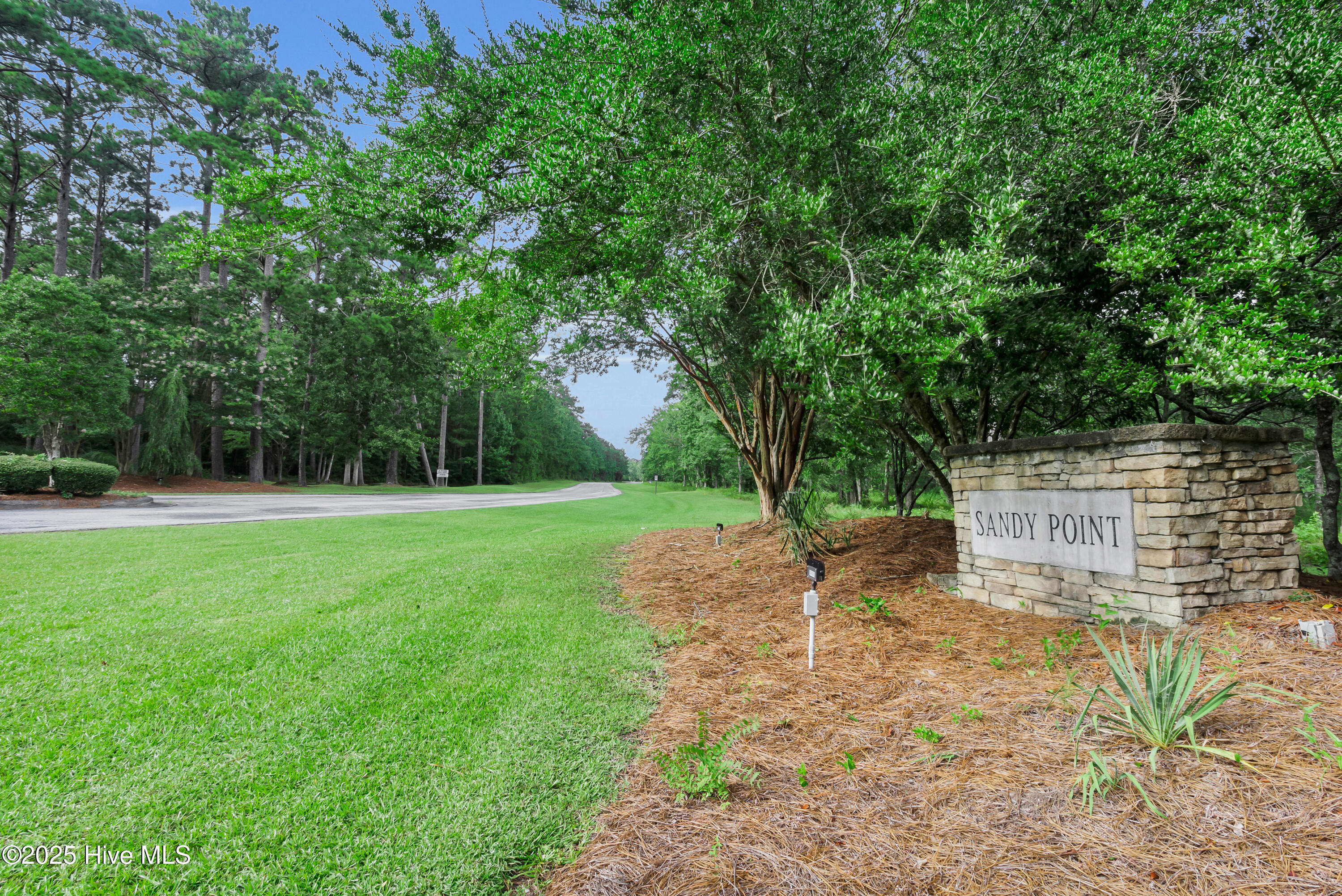 695 Sandy Point Drive,Beaufort
