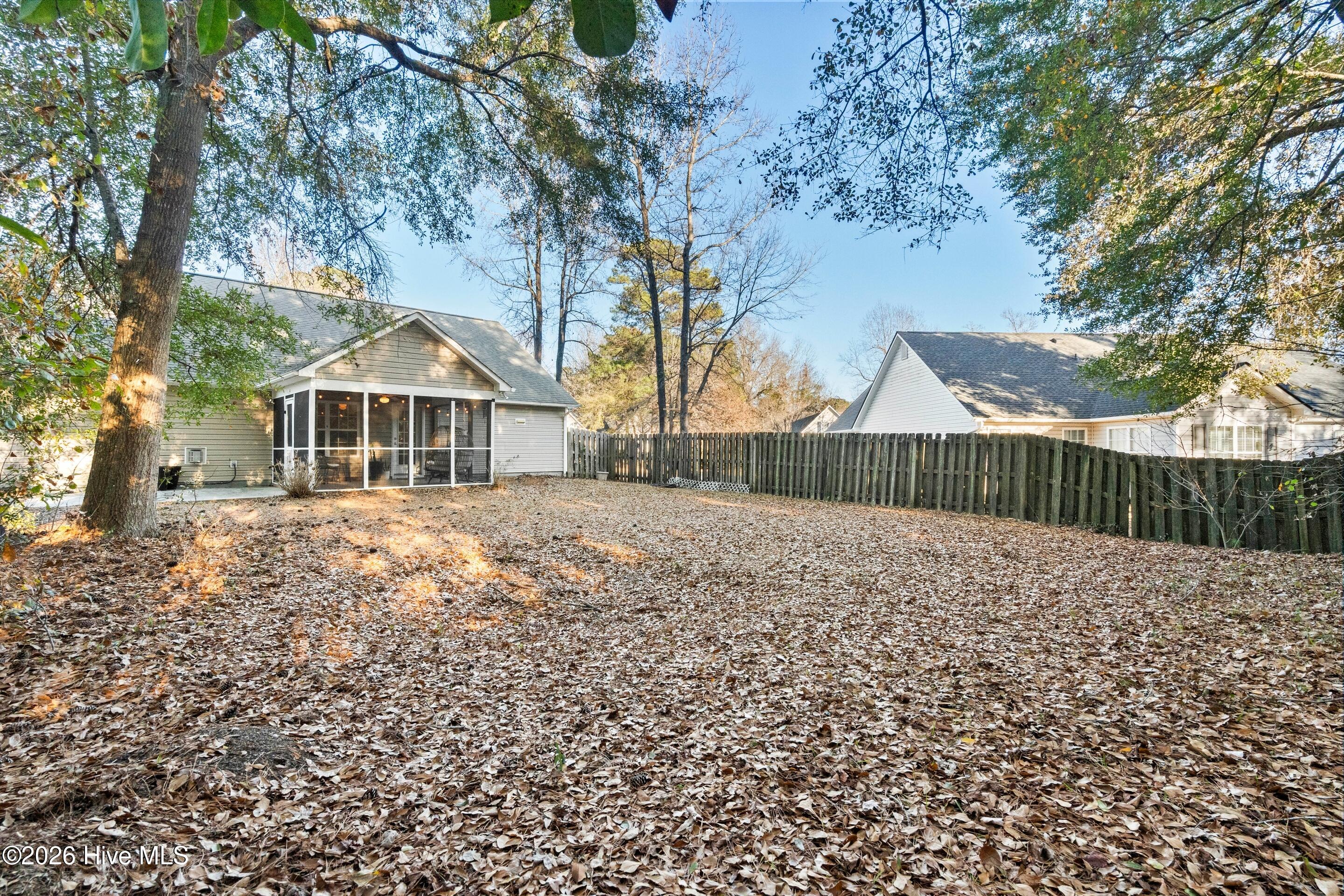 100549655 | Photo 50