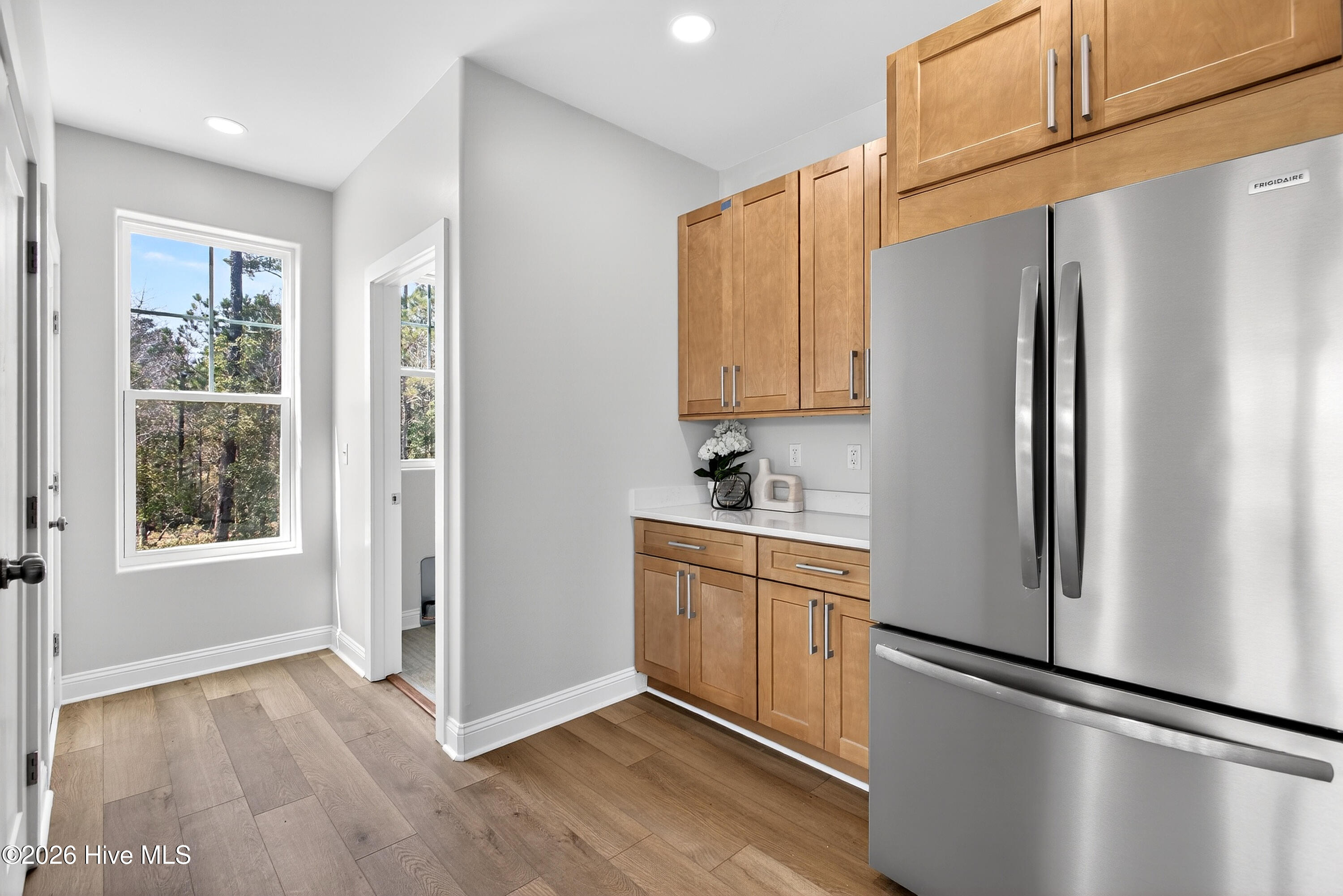 100559687 | Photo 15