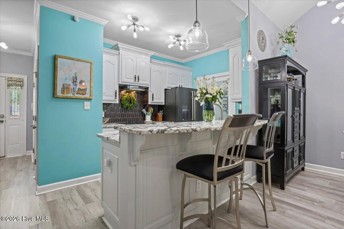 20-104 Oxford Dr-20