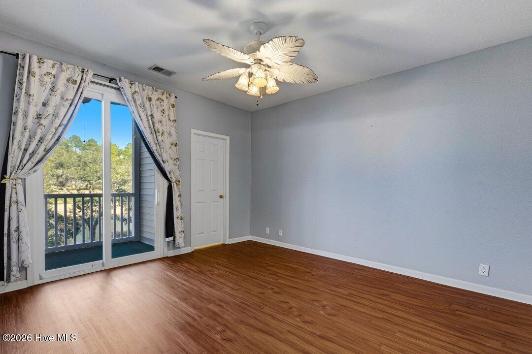 100528318 | Photo 19