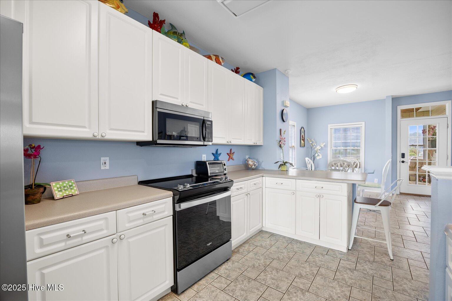 100530582 | Photo 33