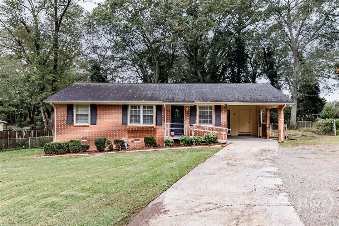 Homes for sale in Athens, GA | 325 Jefferson River Rd, Athens, GA 30607 | MLS# CL343112