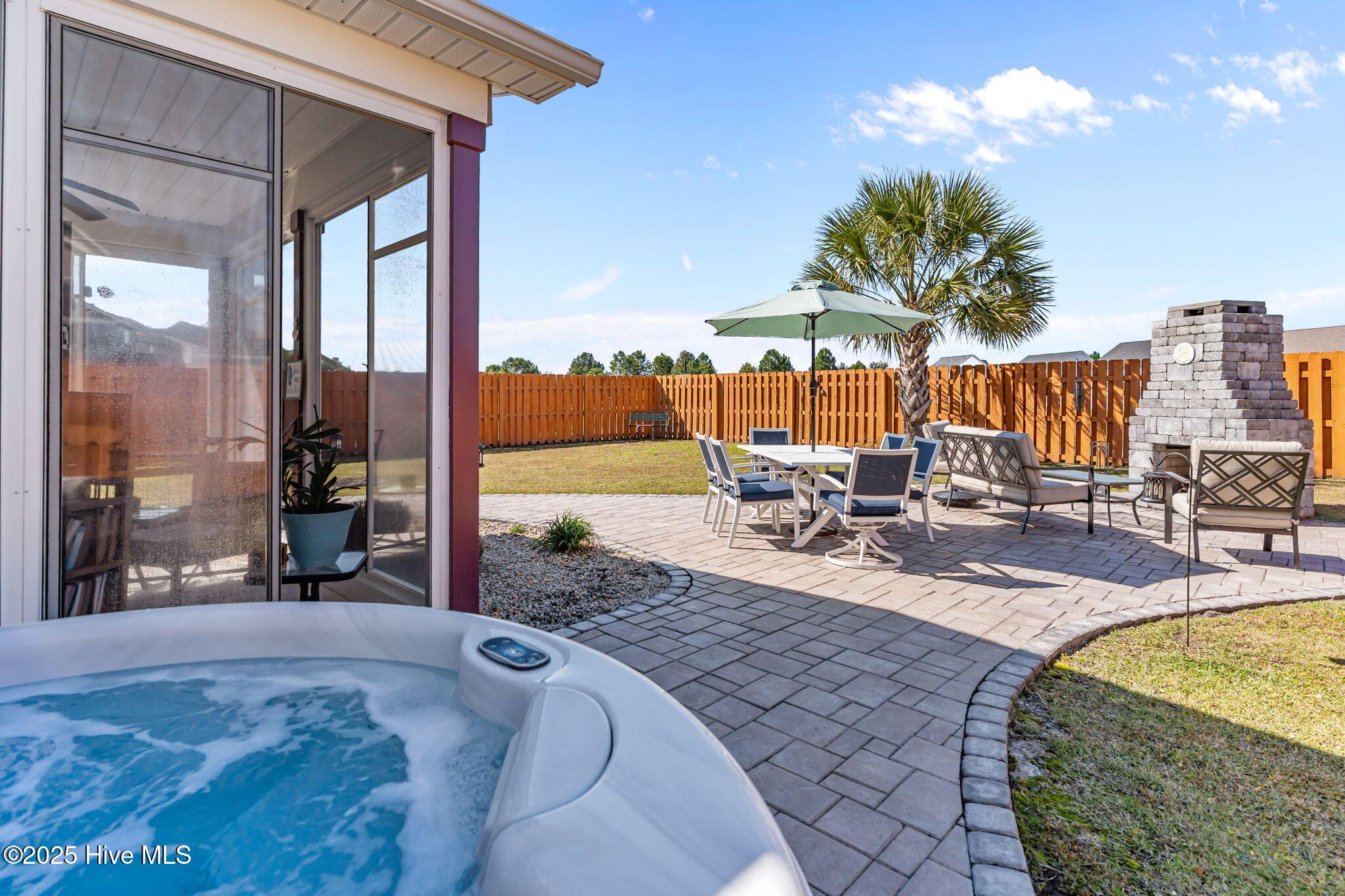 100537762 | Photo 38