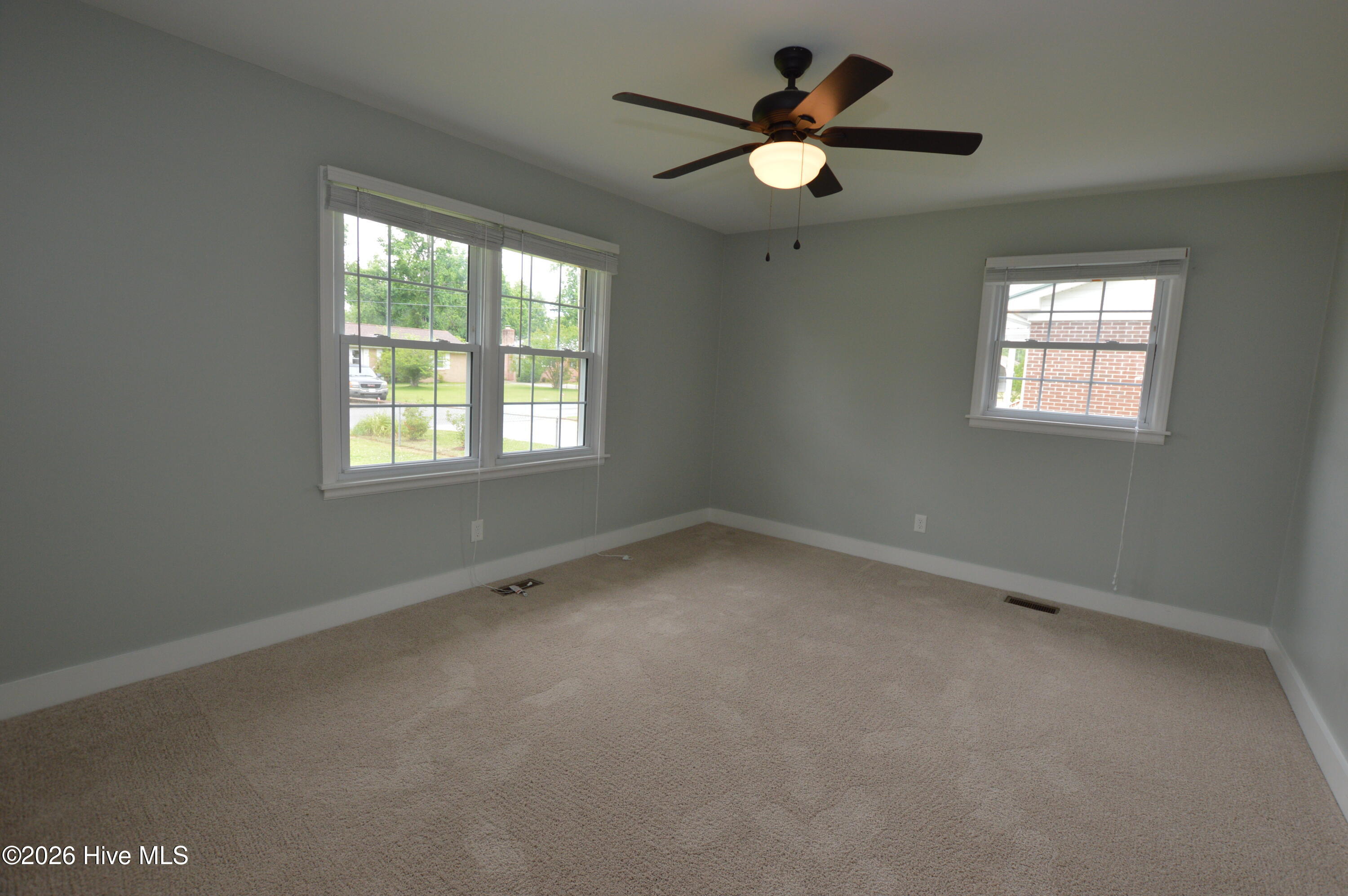 100564196 | Photo 13