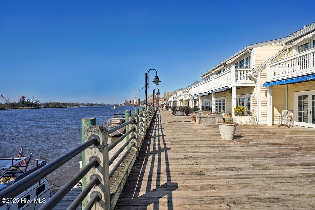 100544727 | Photo 49