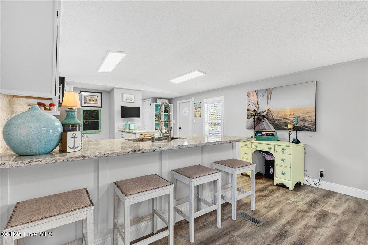 100543222 | Photo 14