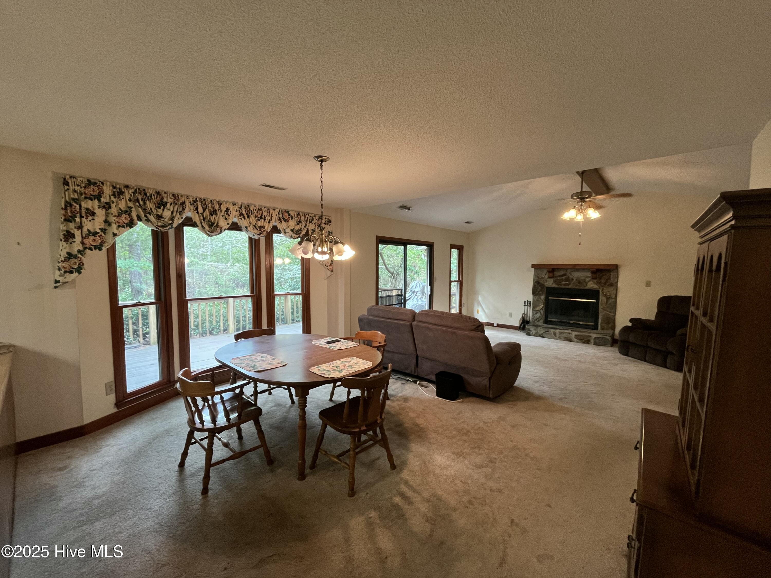 100522283 | Photo 21