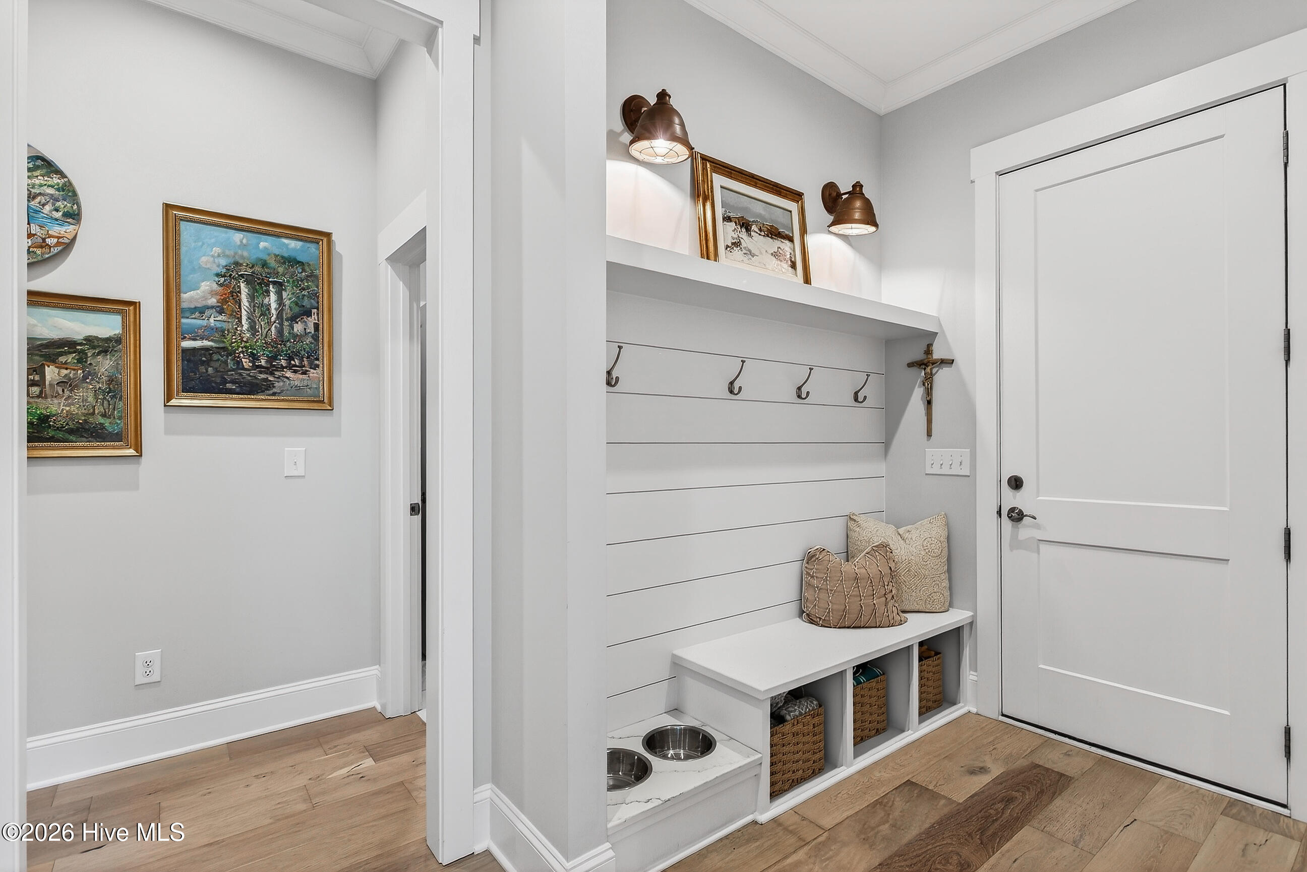 100564541 | Photo 38