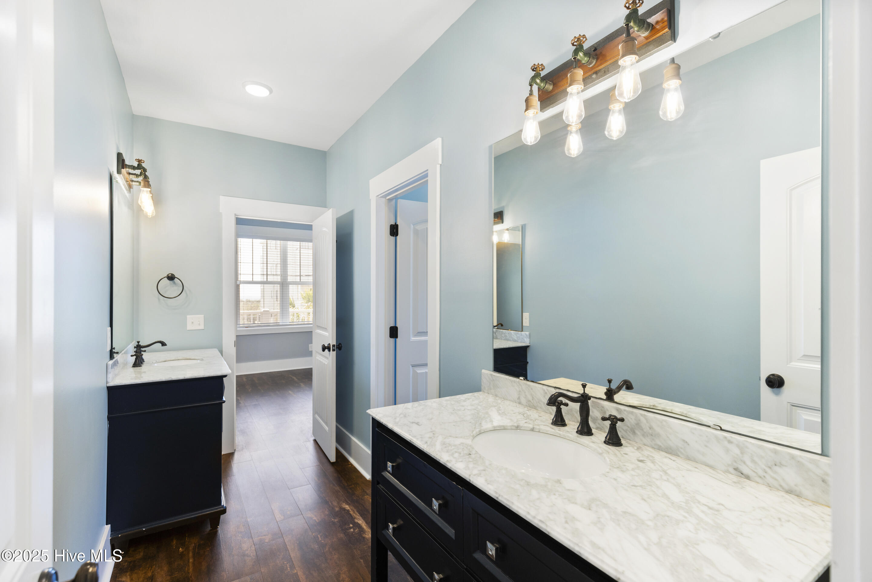 100546284 | Photo 17