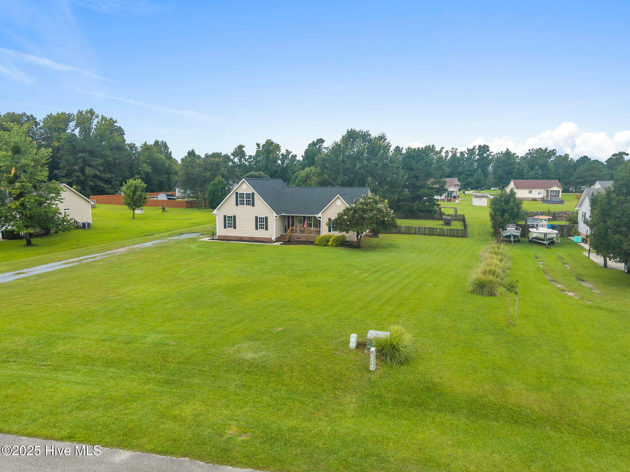 313 Oakmont Drive, Hampstead, NC 28443 – photo 18: 18-web-or-mls-DJI_20250811101609_0209_D