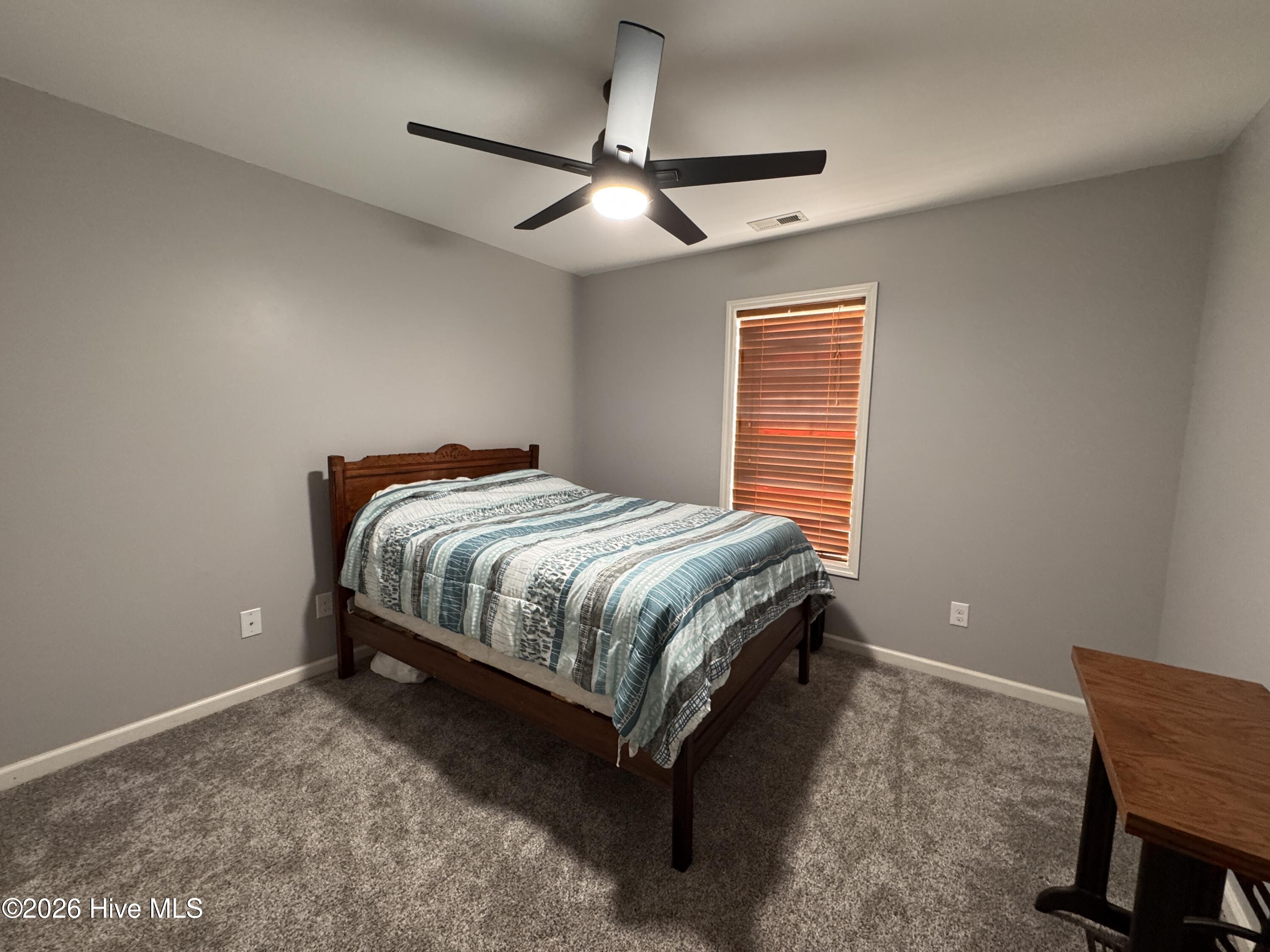 100550584 | Photo 16