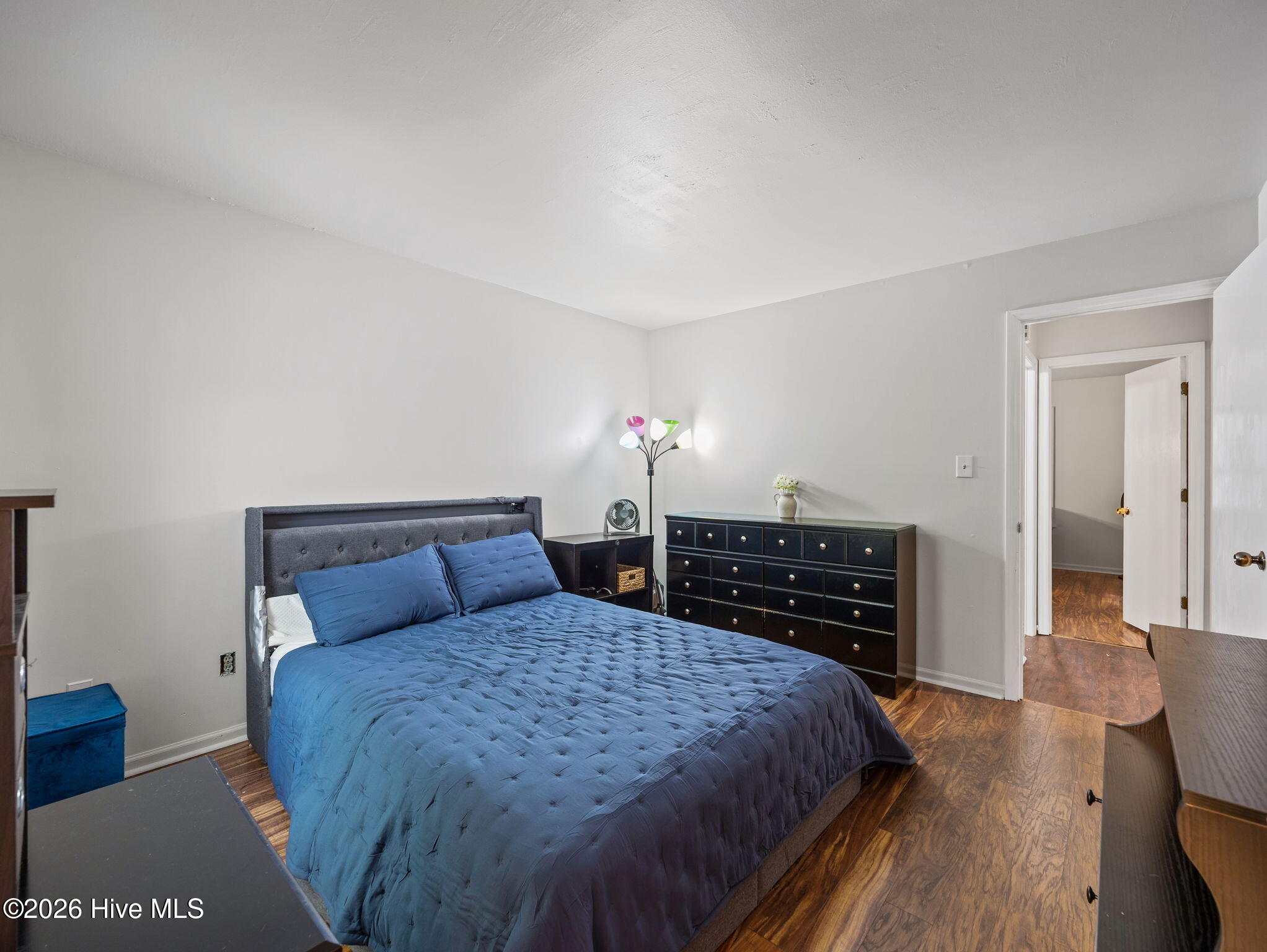1037 Spring Villa Drive, Jacksonville, NC 28540 – photo 17: 19-web-or-mls-1037 Spring Villa Dr. 42