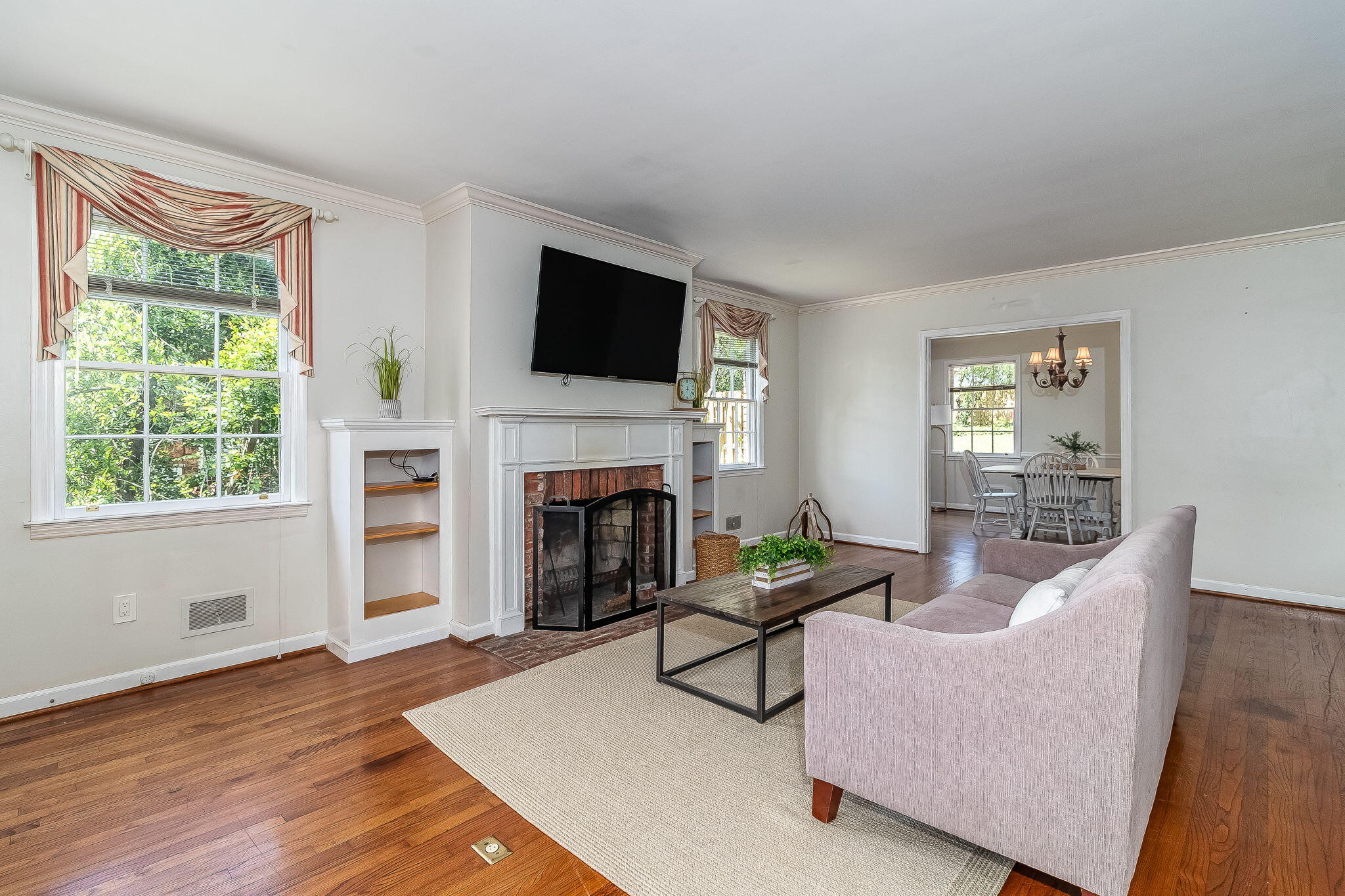 11-web-or-mls-715 LANCASTER RD ©--3