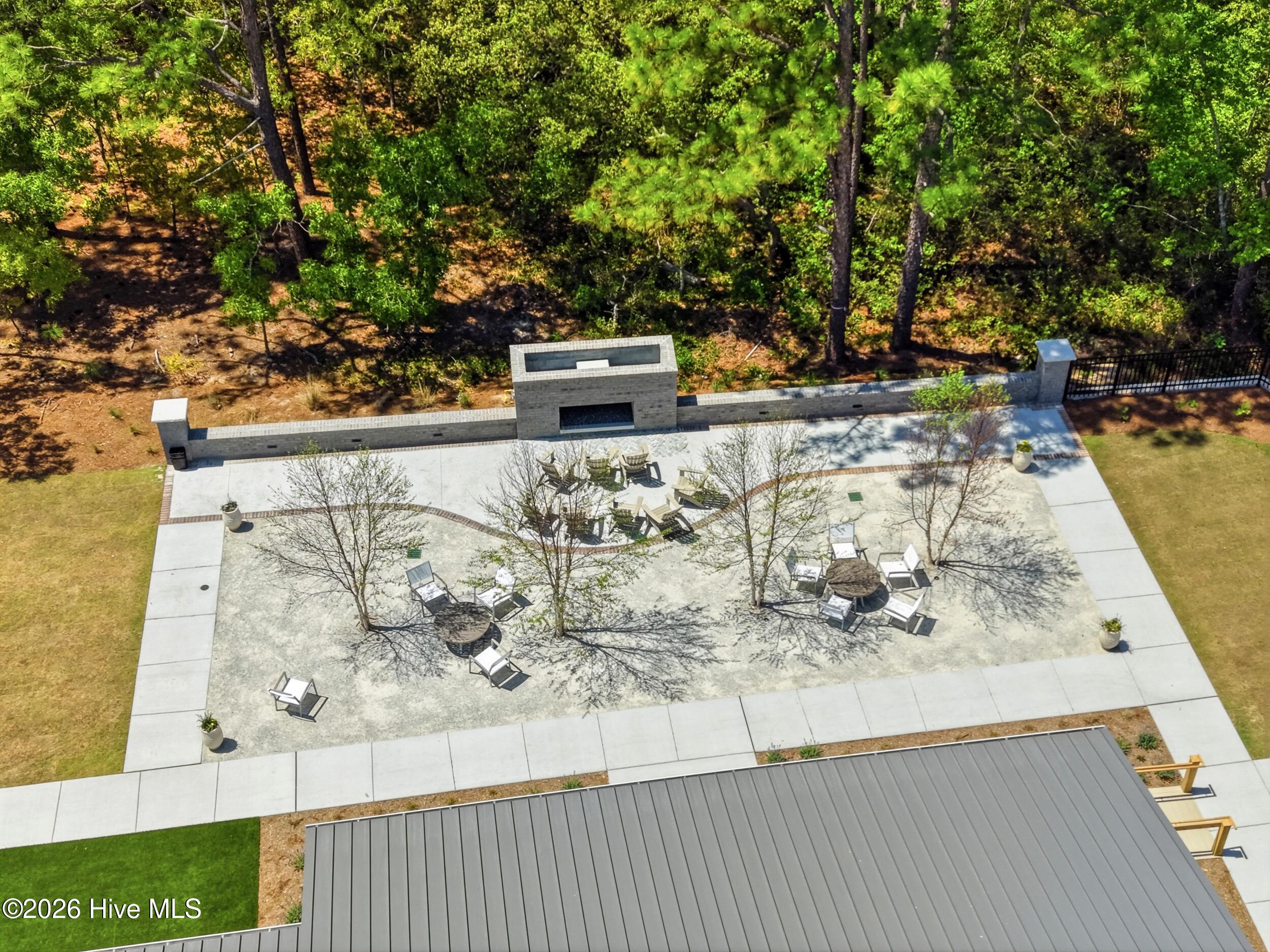 100569050 | Photo 69