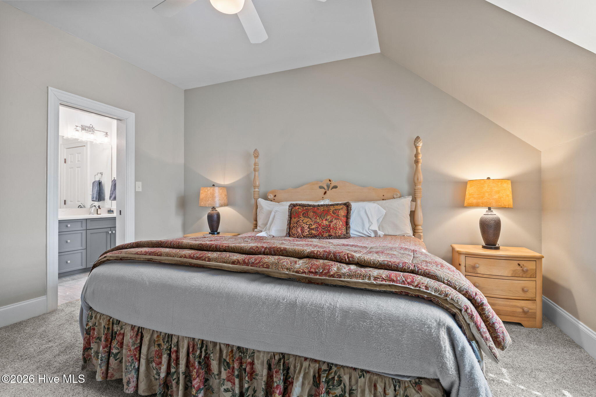 100554382 | Photo 31