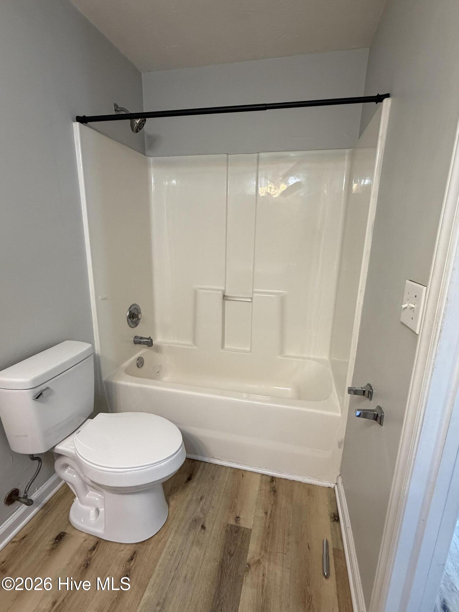 100582866 | Photo 22