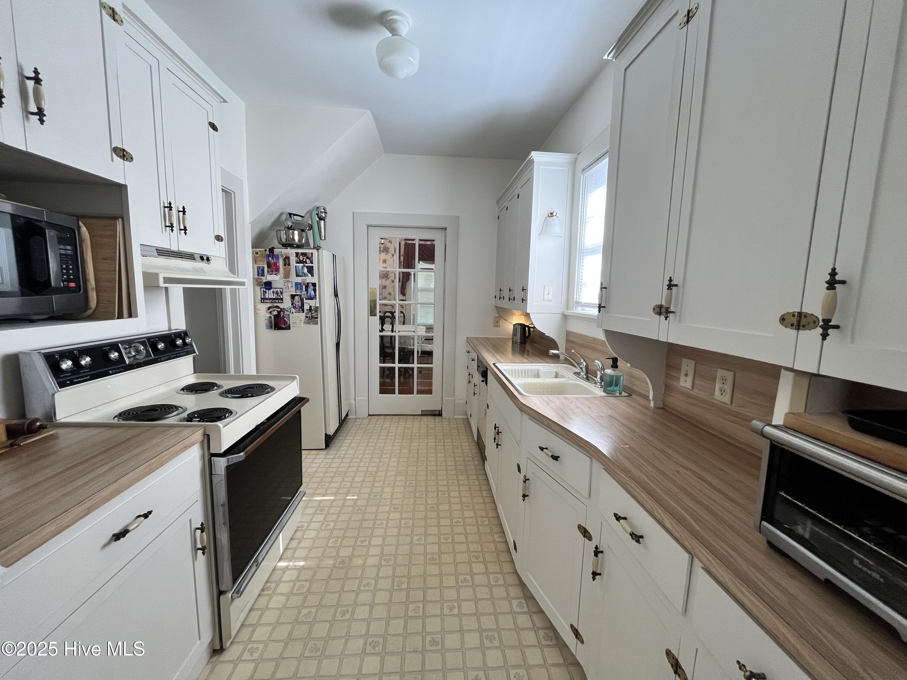 100556276 | Photo 17