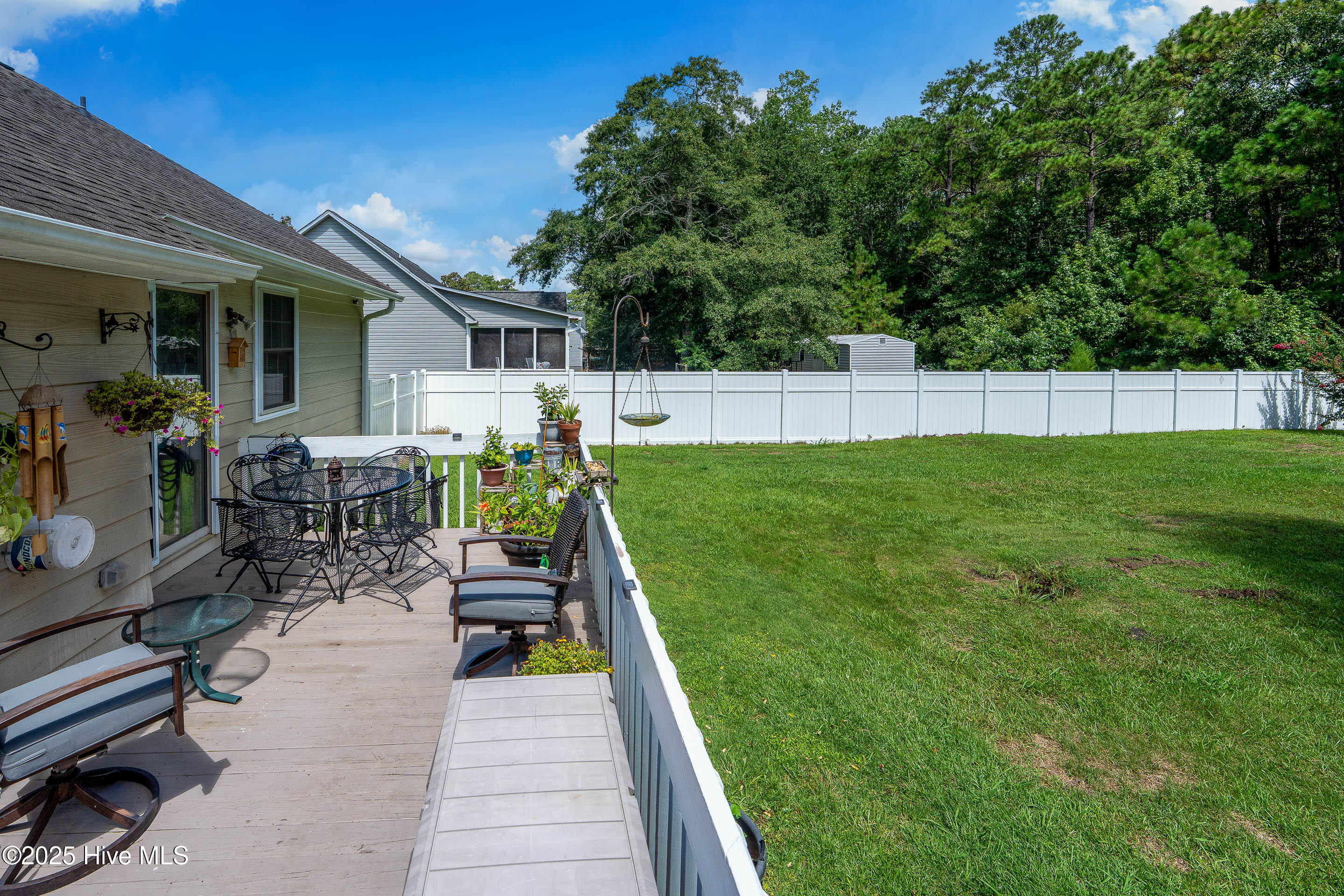 100523707 | Photo 39