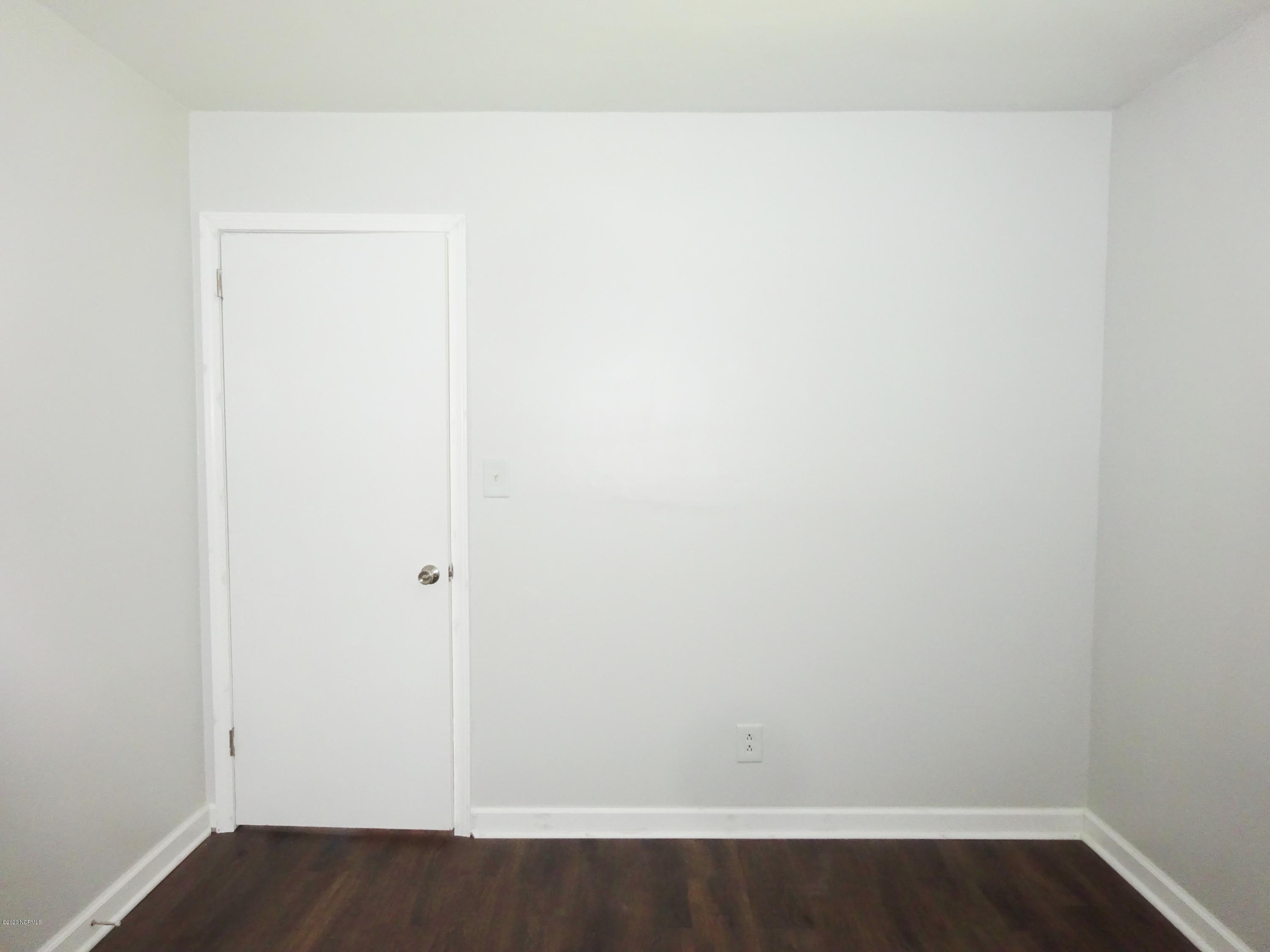 100558565 | Photo 13