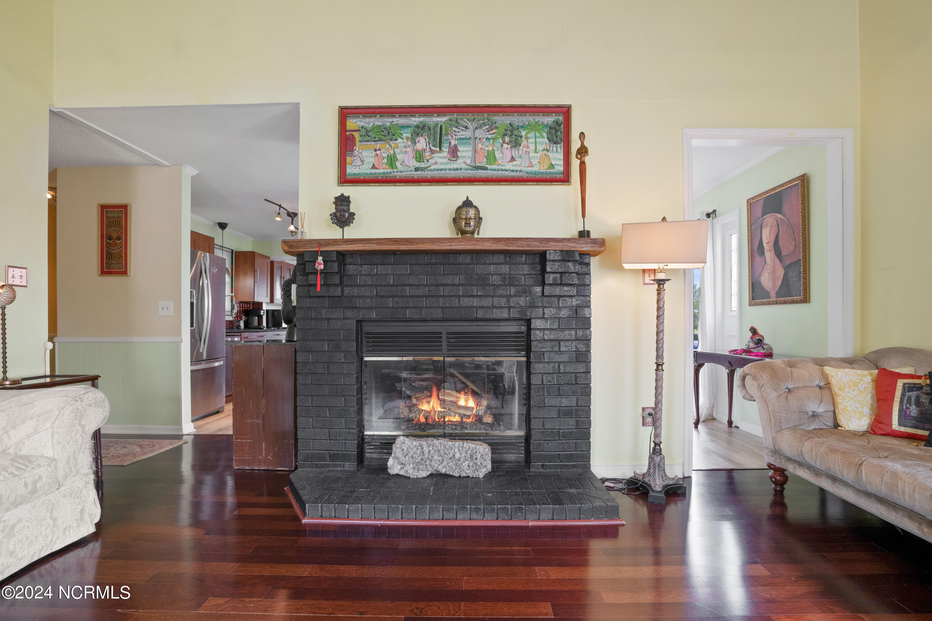 100560914 | Photo 32