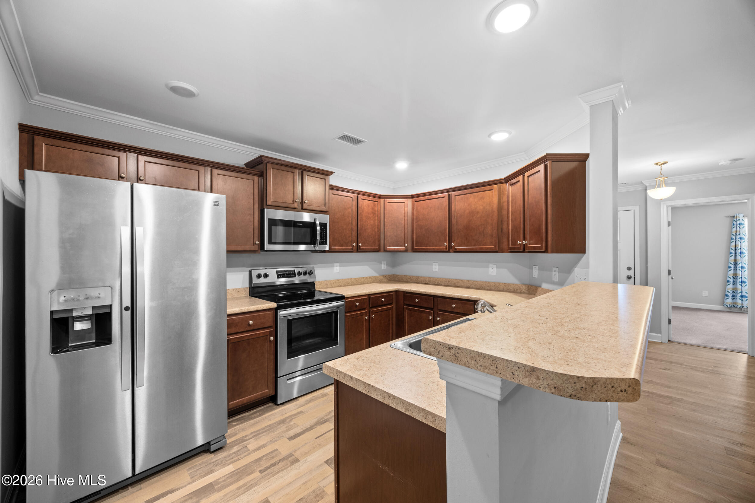 100555457 | Photo 16