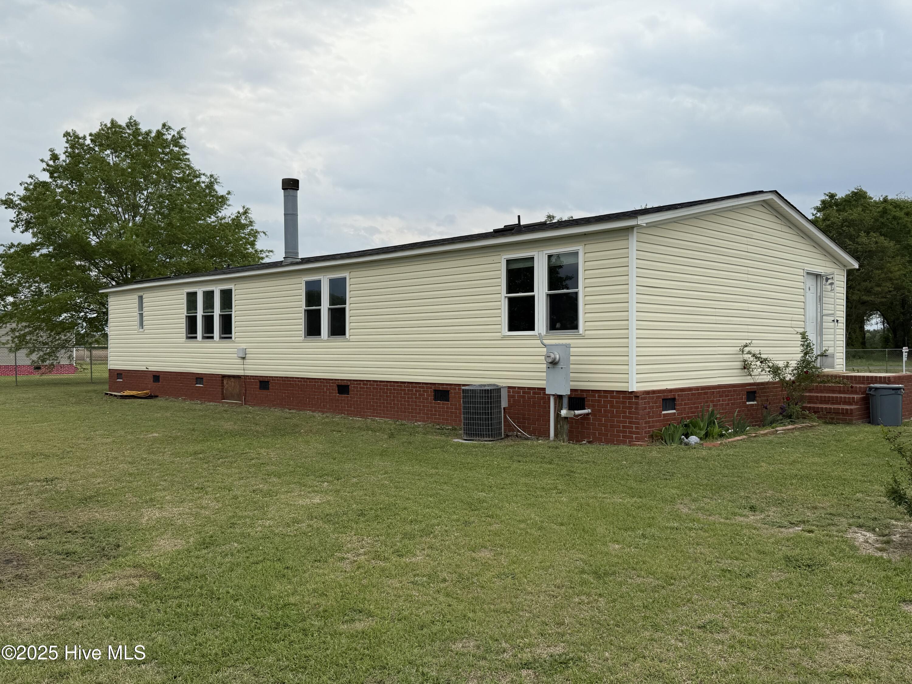 Homes for sale in Mount Olive, NC | 1071 Red Hill Rd, Mount Olive, NC 28365 | MLS# 100505707