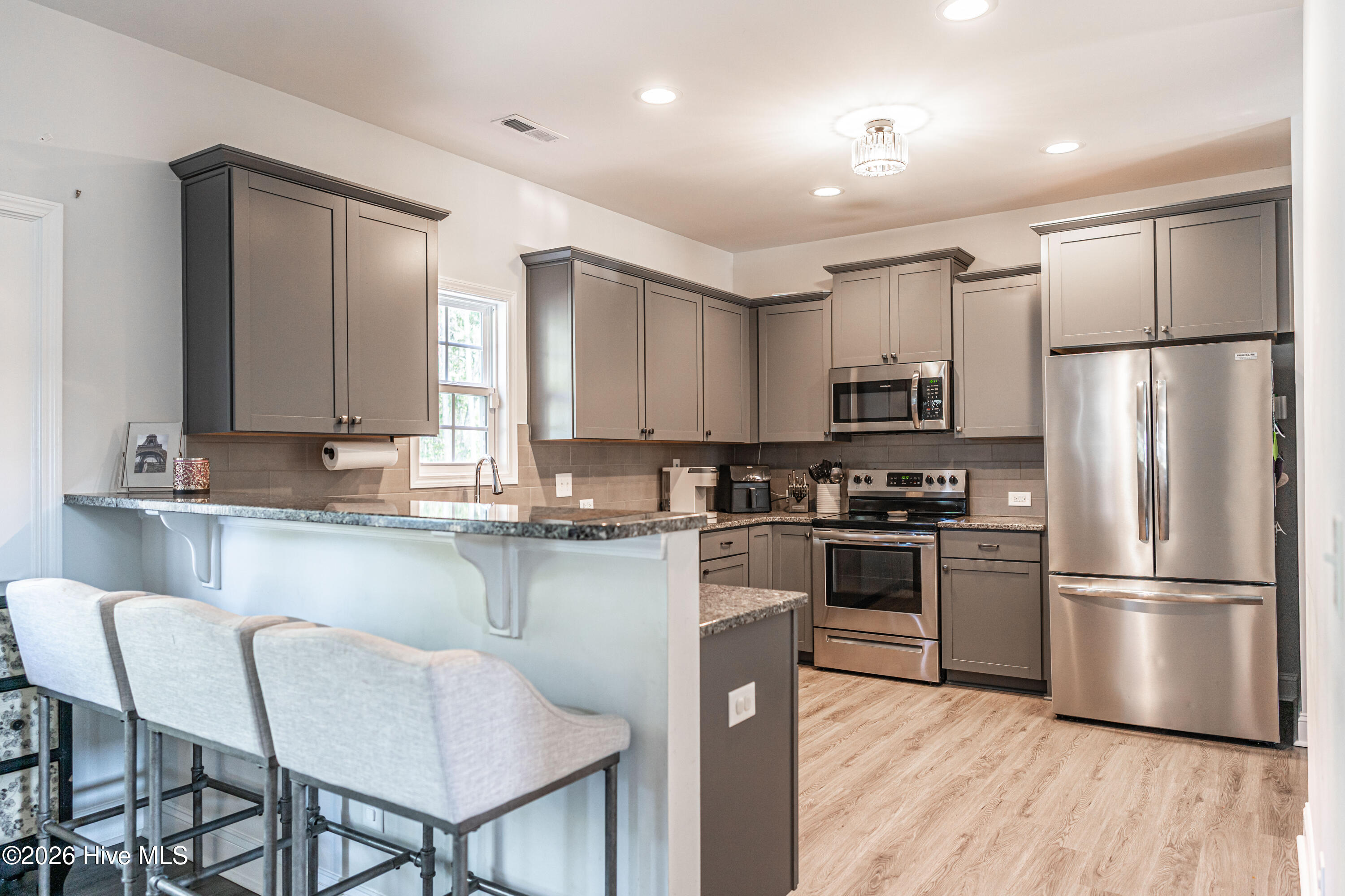 Undisclosed Address, Cameron, NC, 28326