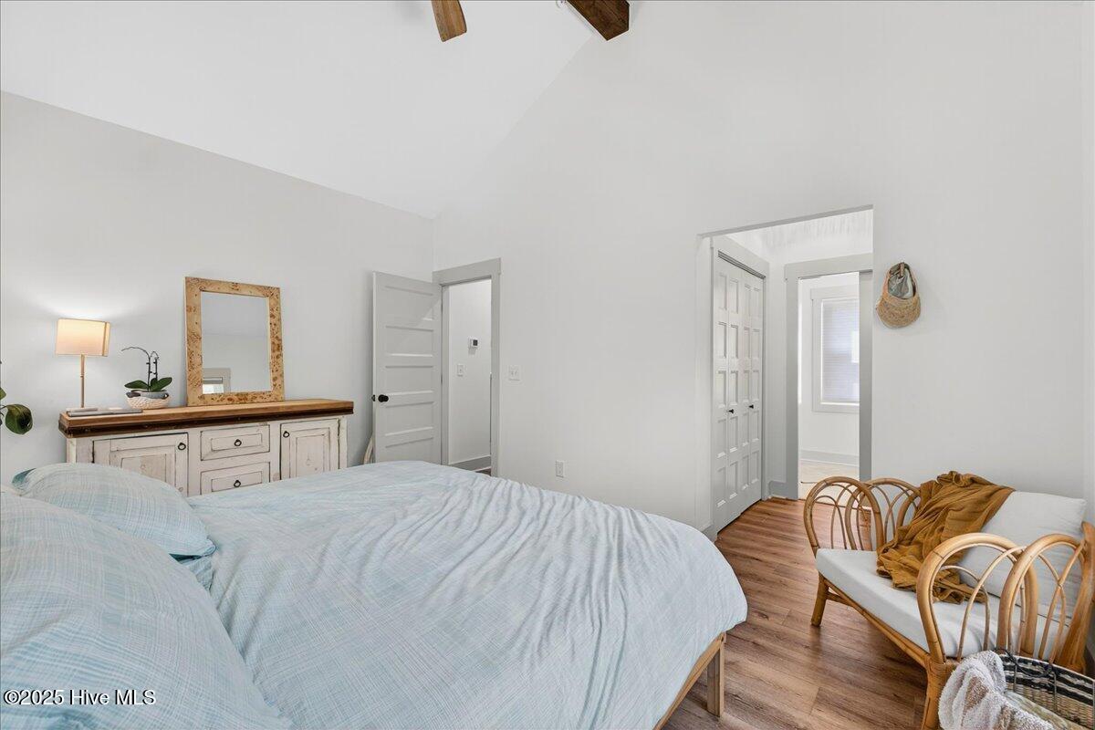 100536911 | Photo 25