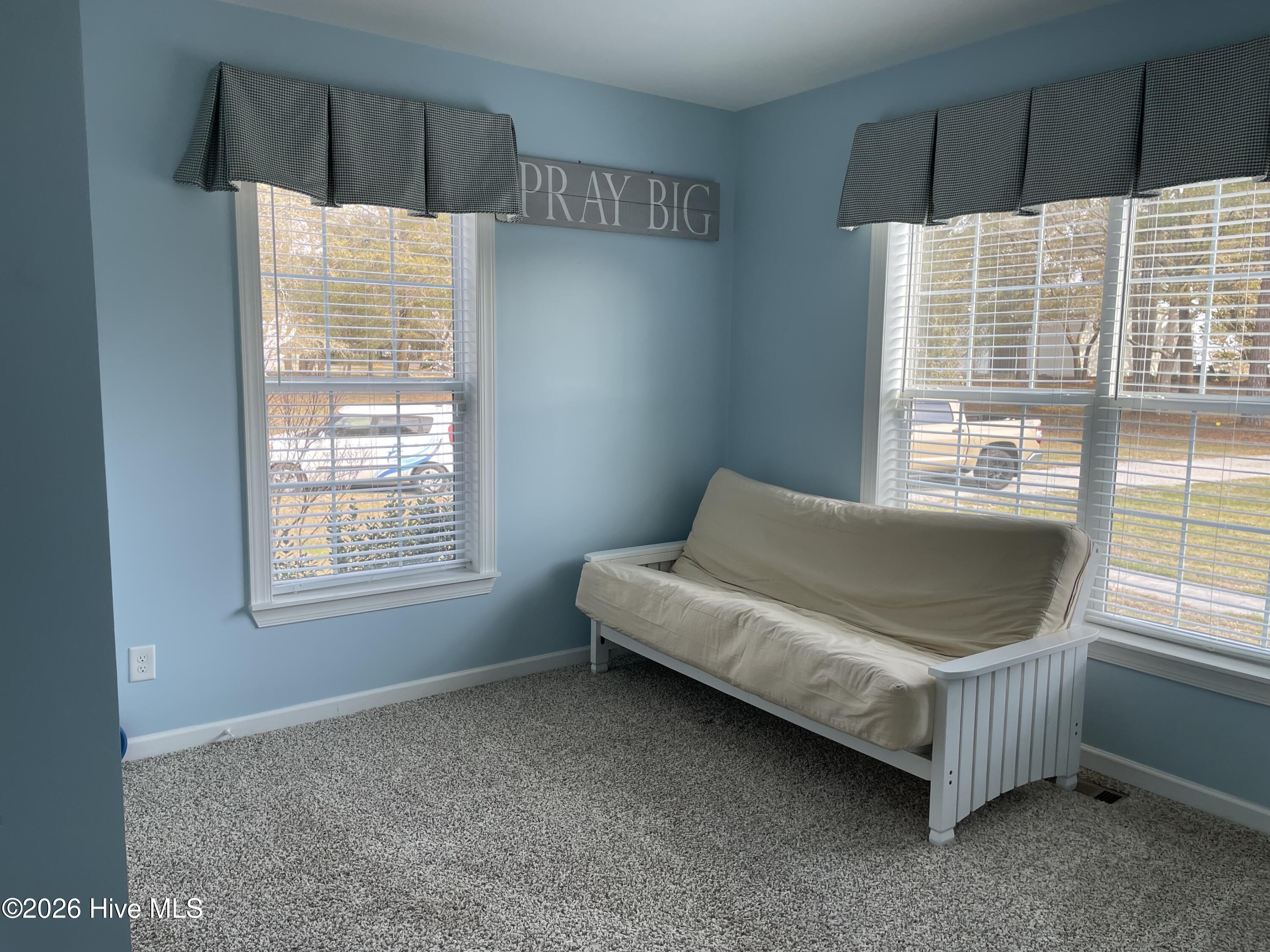 100568375 | Photo 18