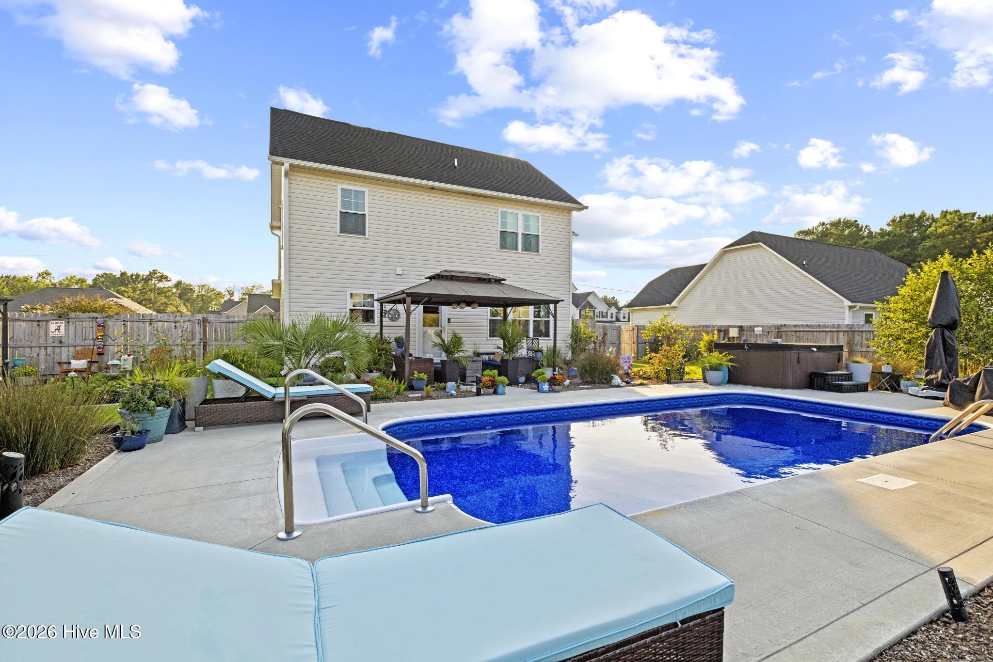 302 Waylon Way,Holly Ridge