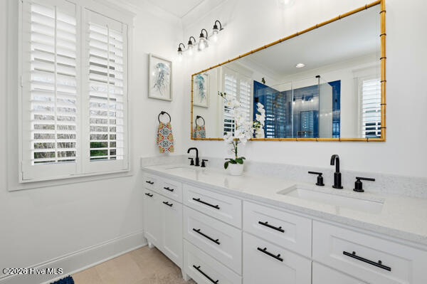 100555681 | Photo 42