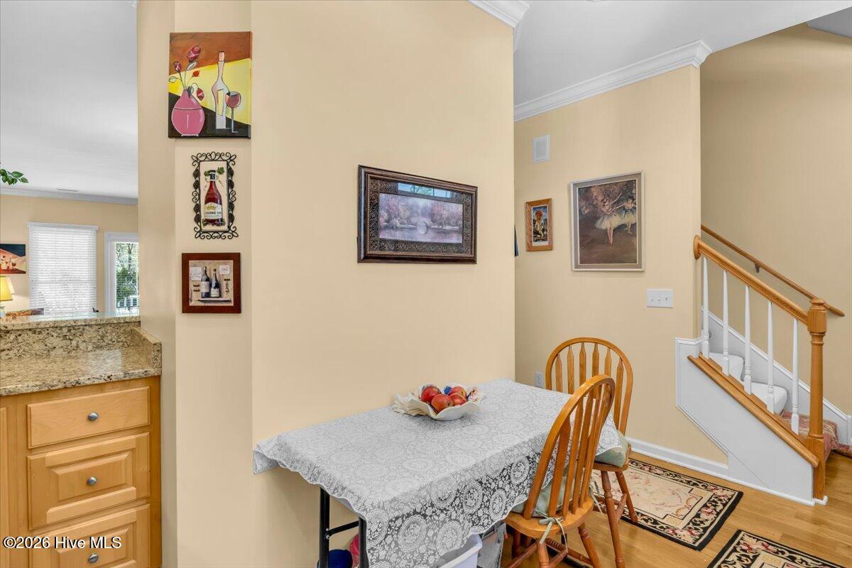 100566244 | Photo 15