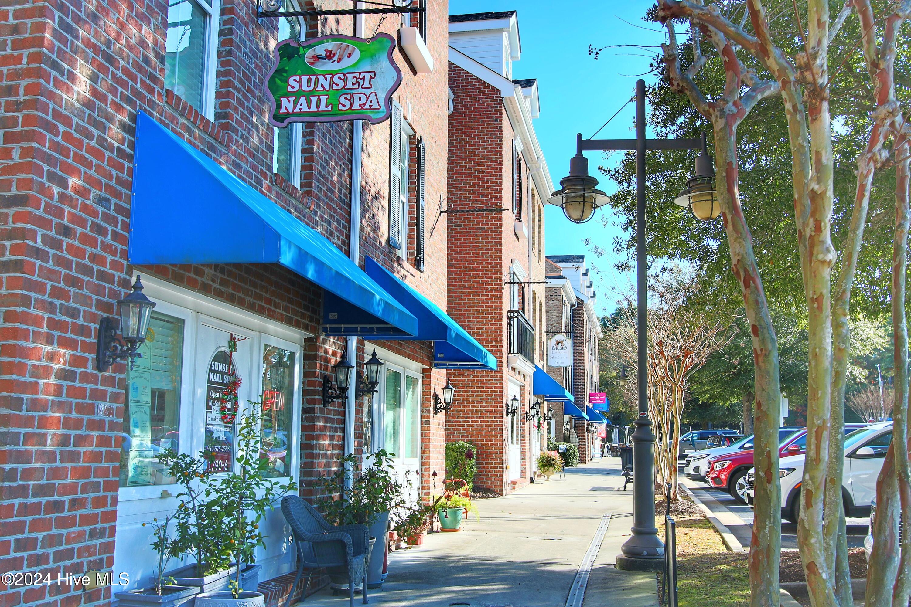 100478733 | Photo 40