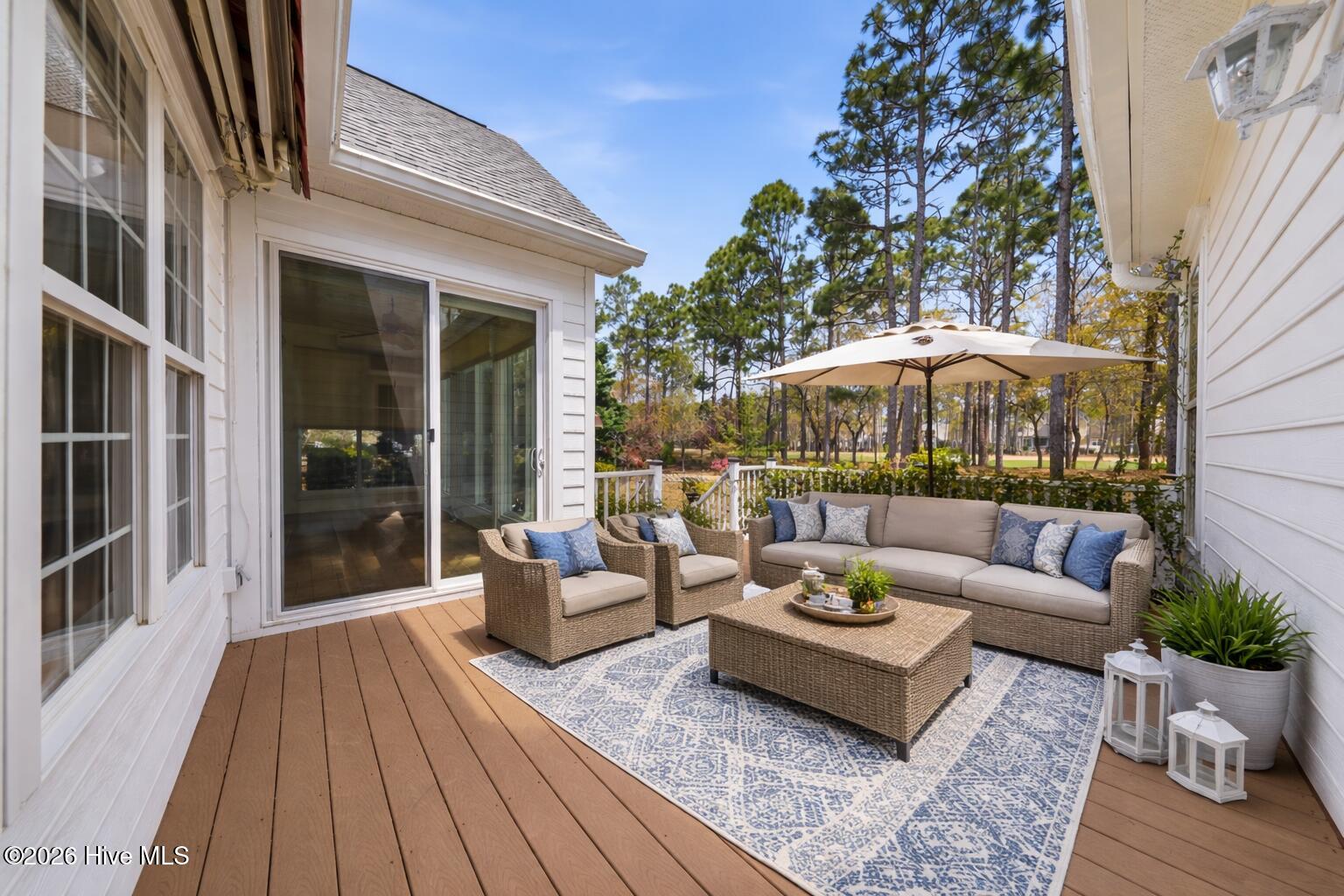 100564679 | Photo 12