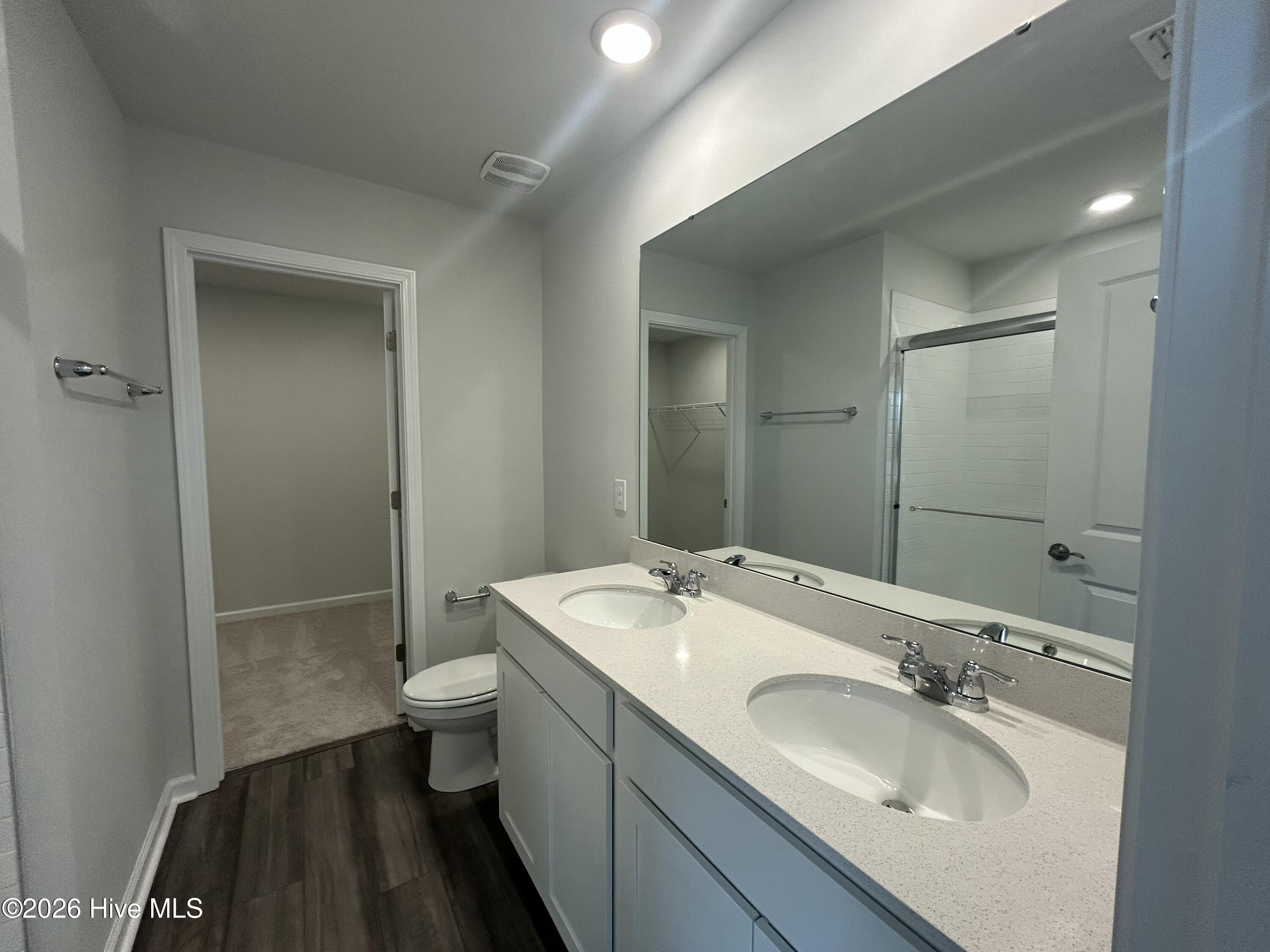 100550263 | Photo 15