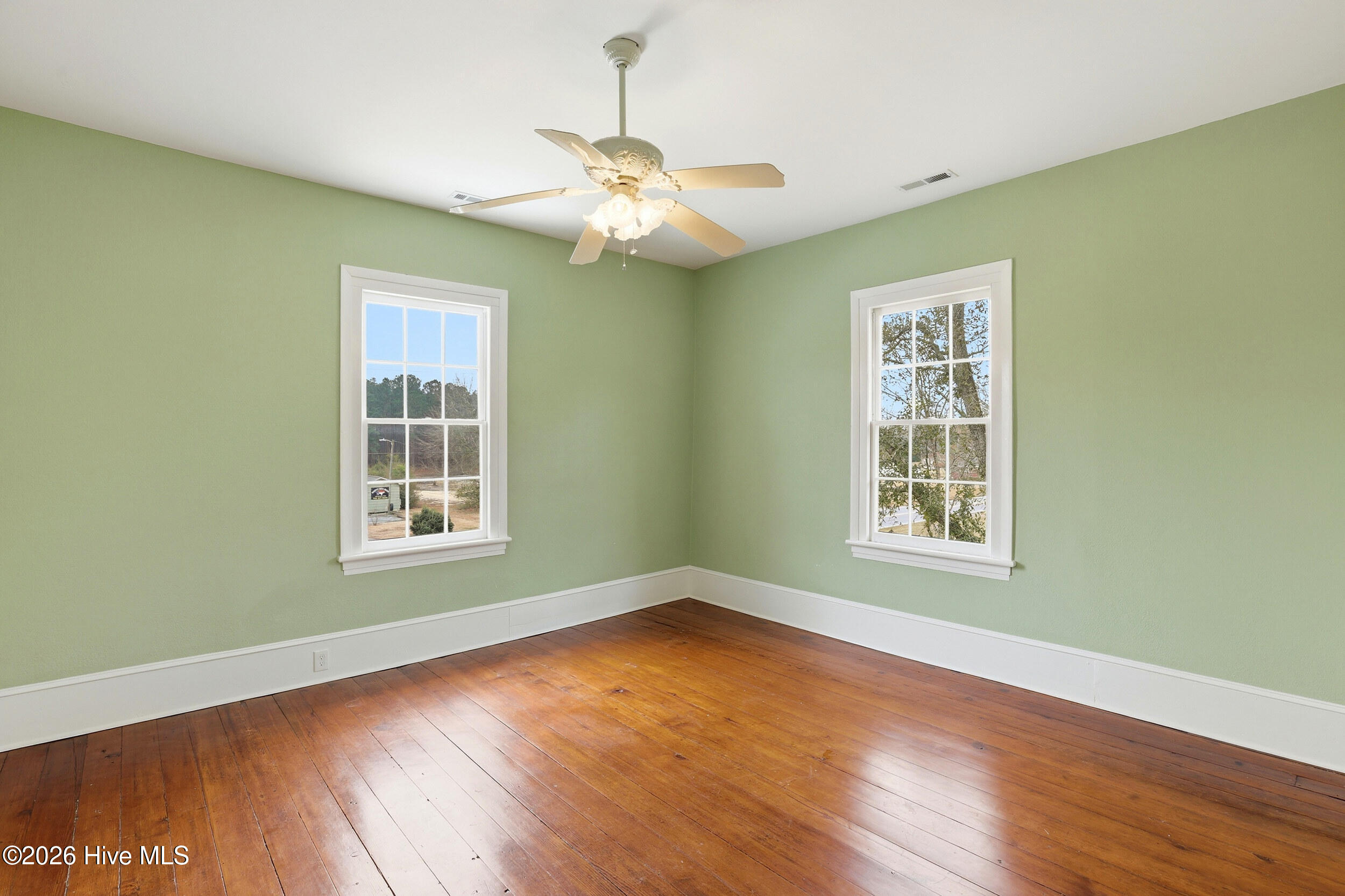 100552252 | Photo 13