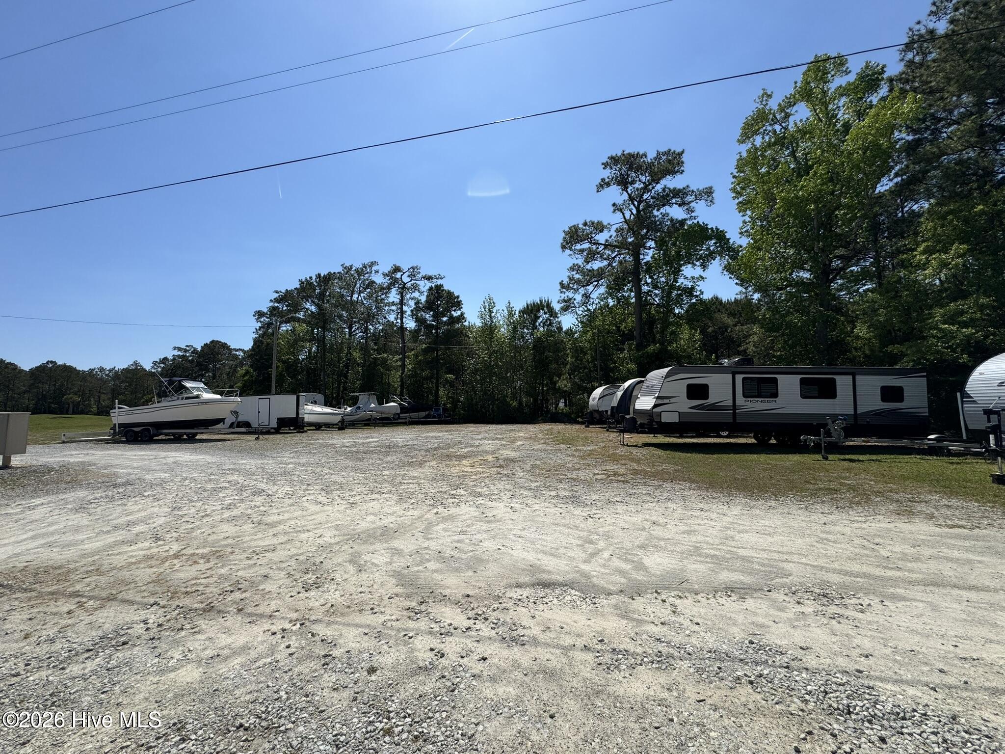 100568180 | Photo 12