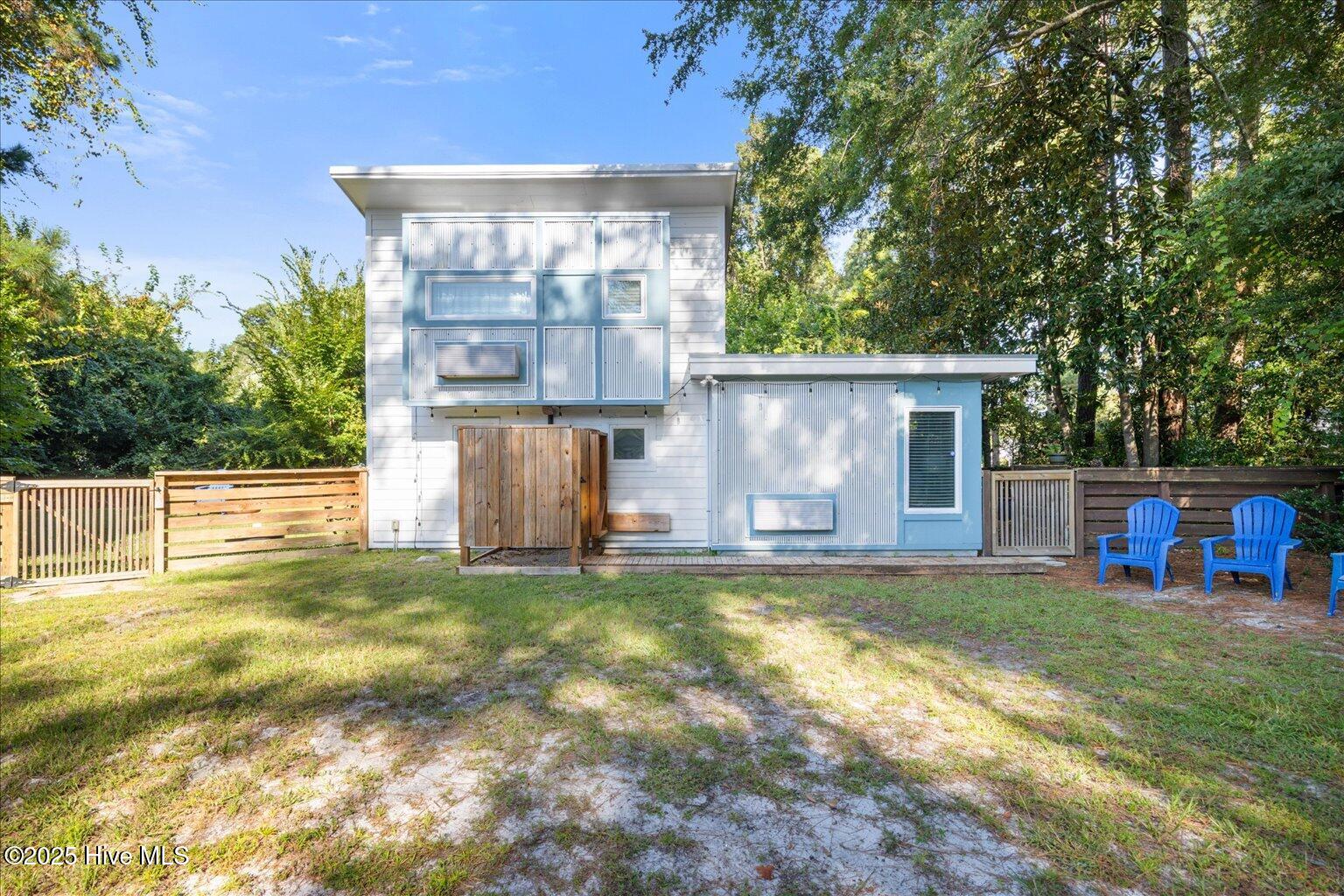 100528295 | Photo 47