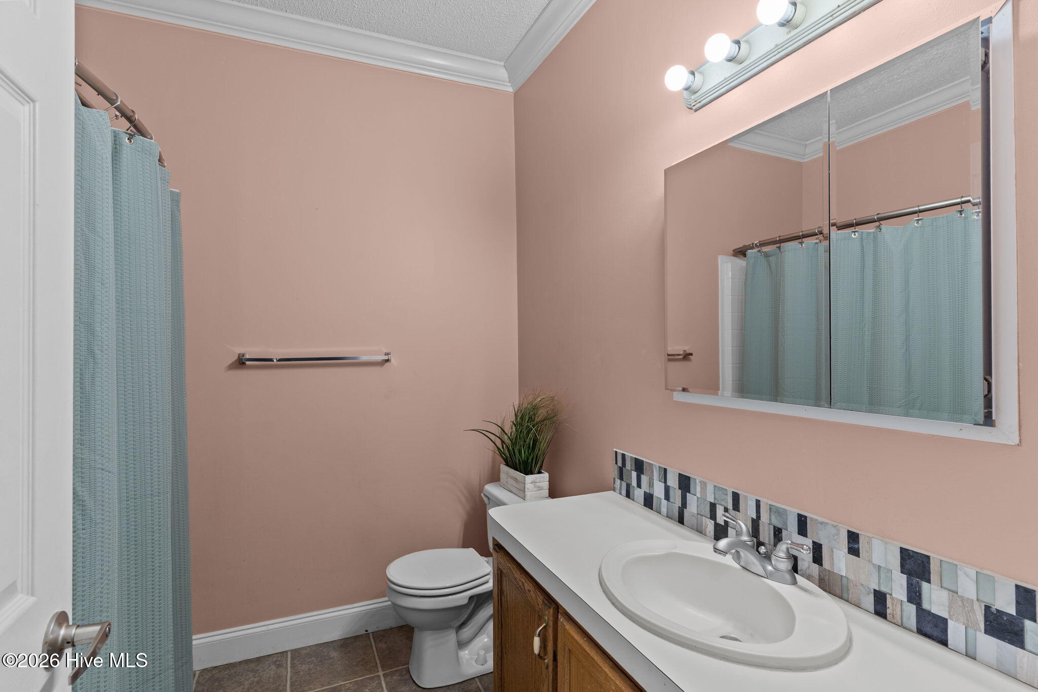 100544369 | Photo 28