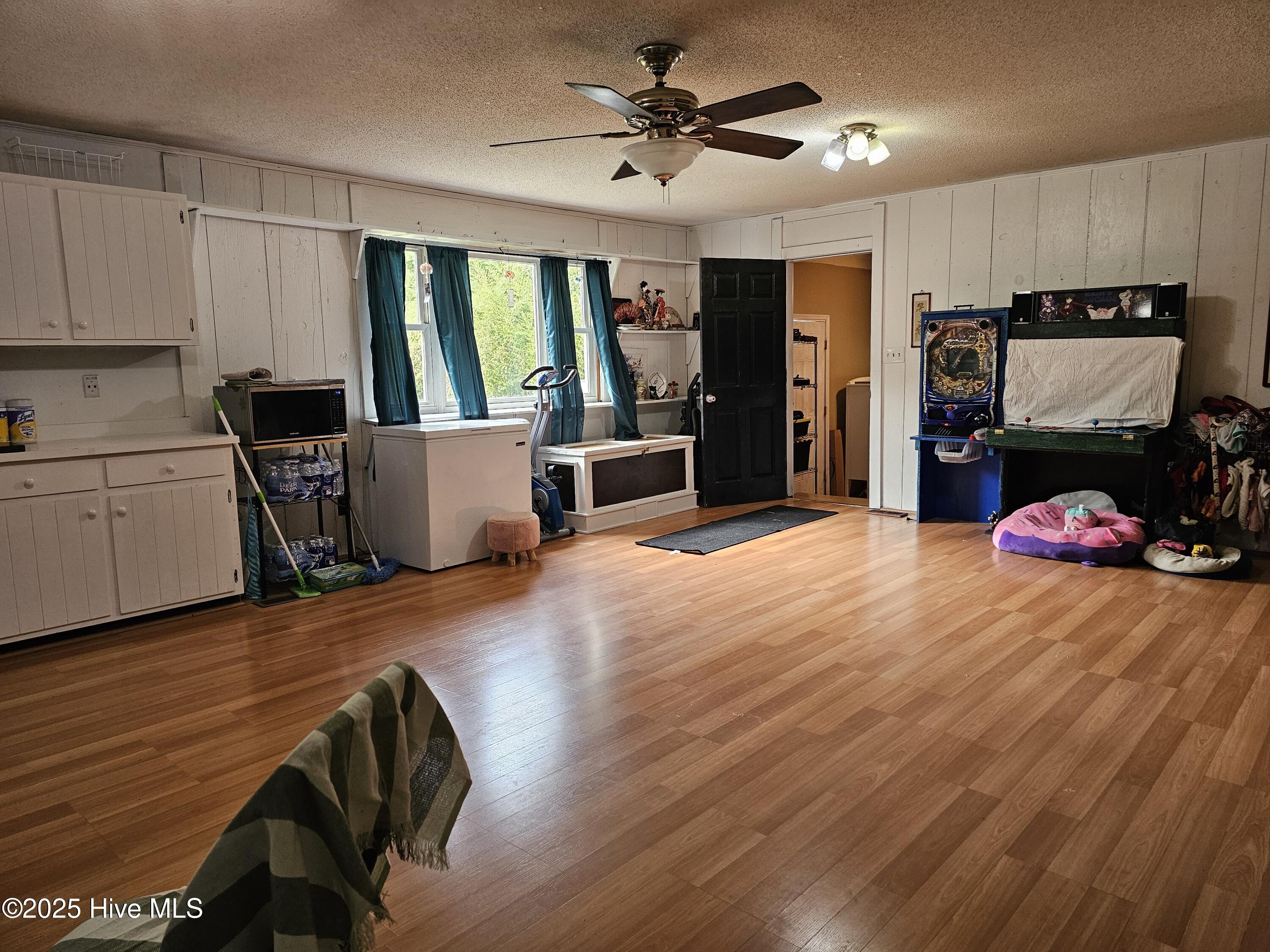 100531382 | Photo 12