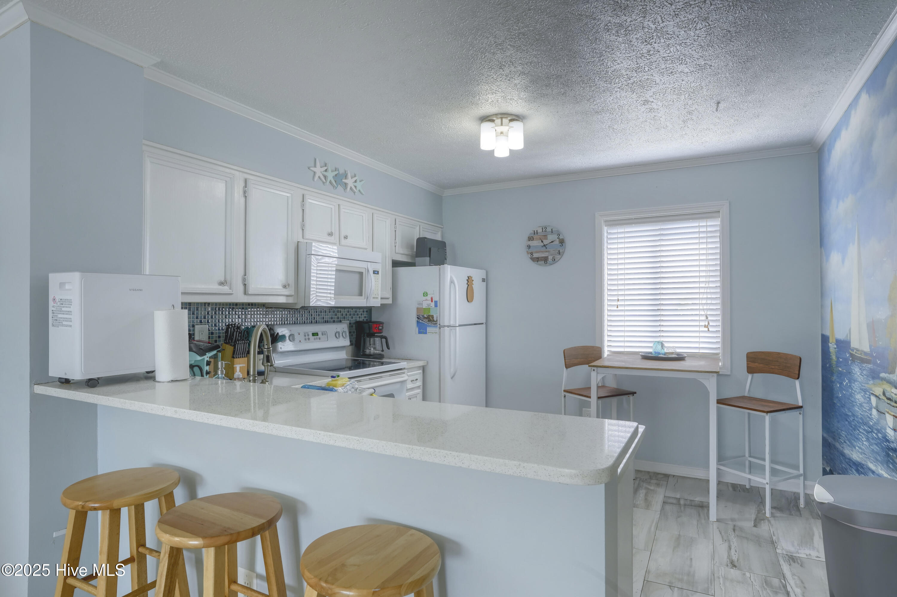 100511229 | Photo 13