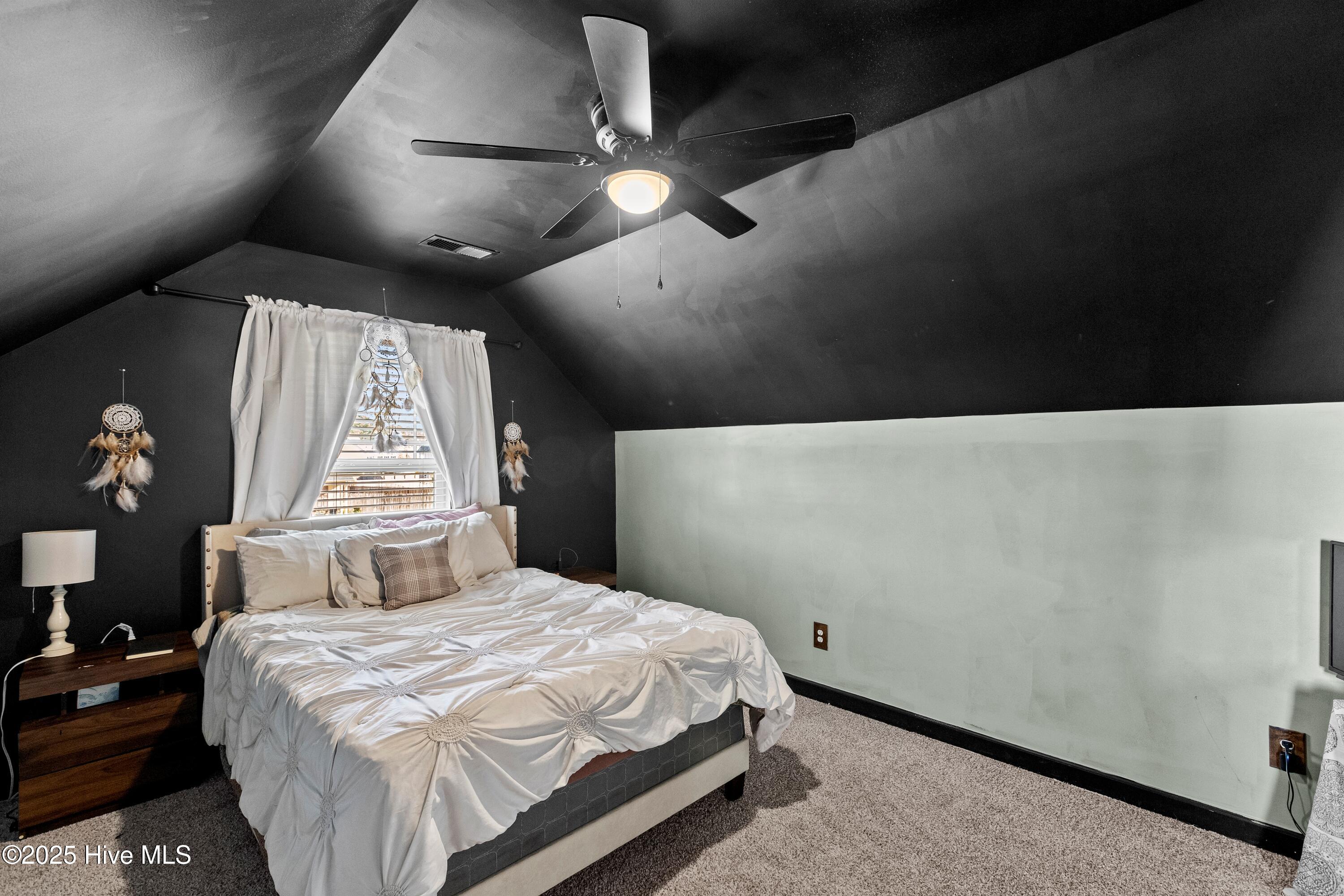 100545140 | Photo 22