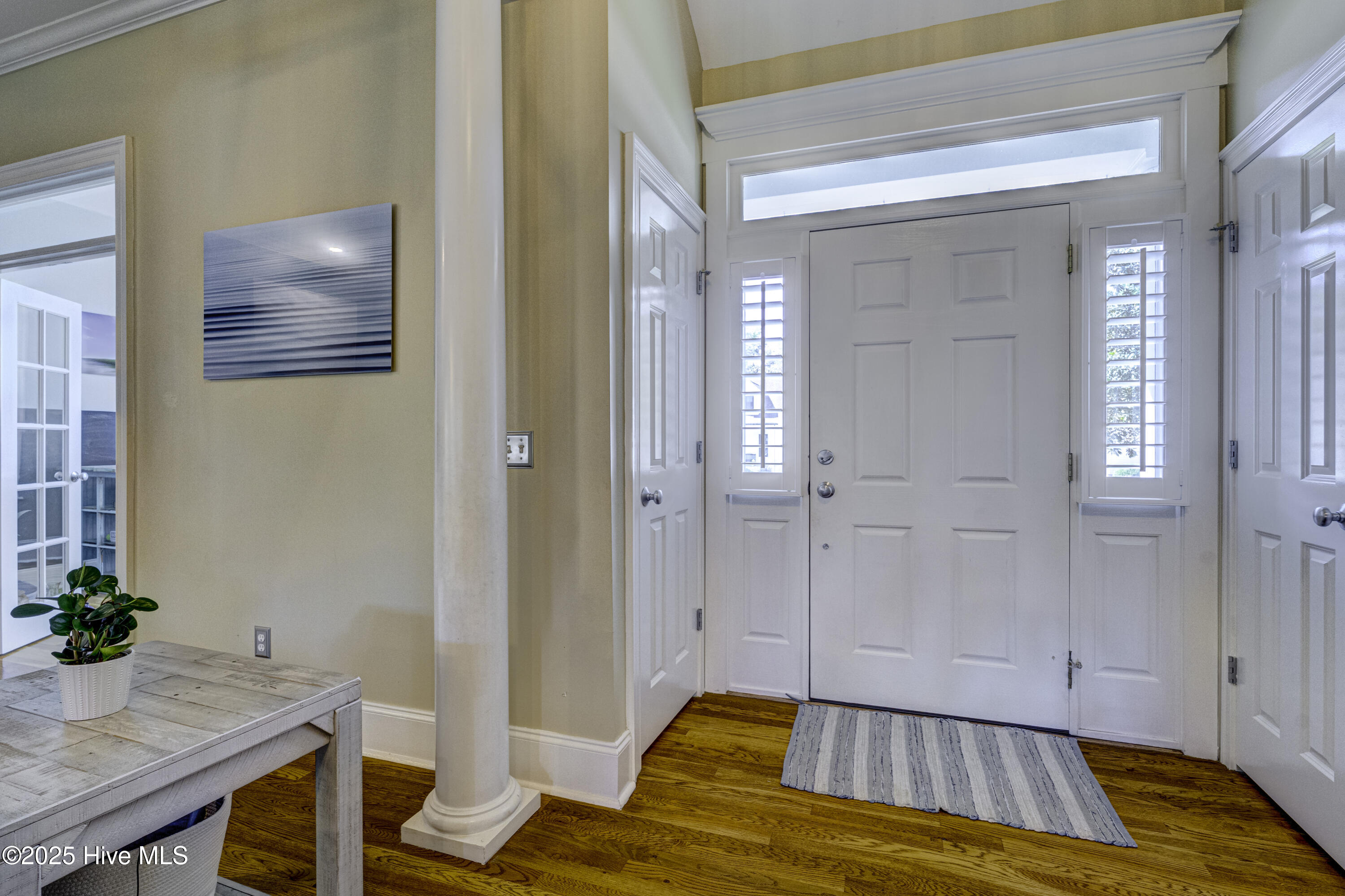 100535158 | Photo 13