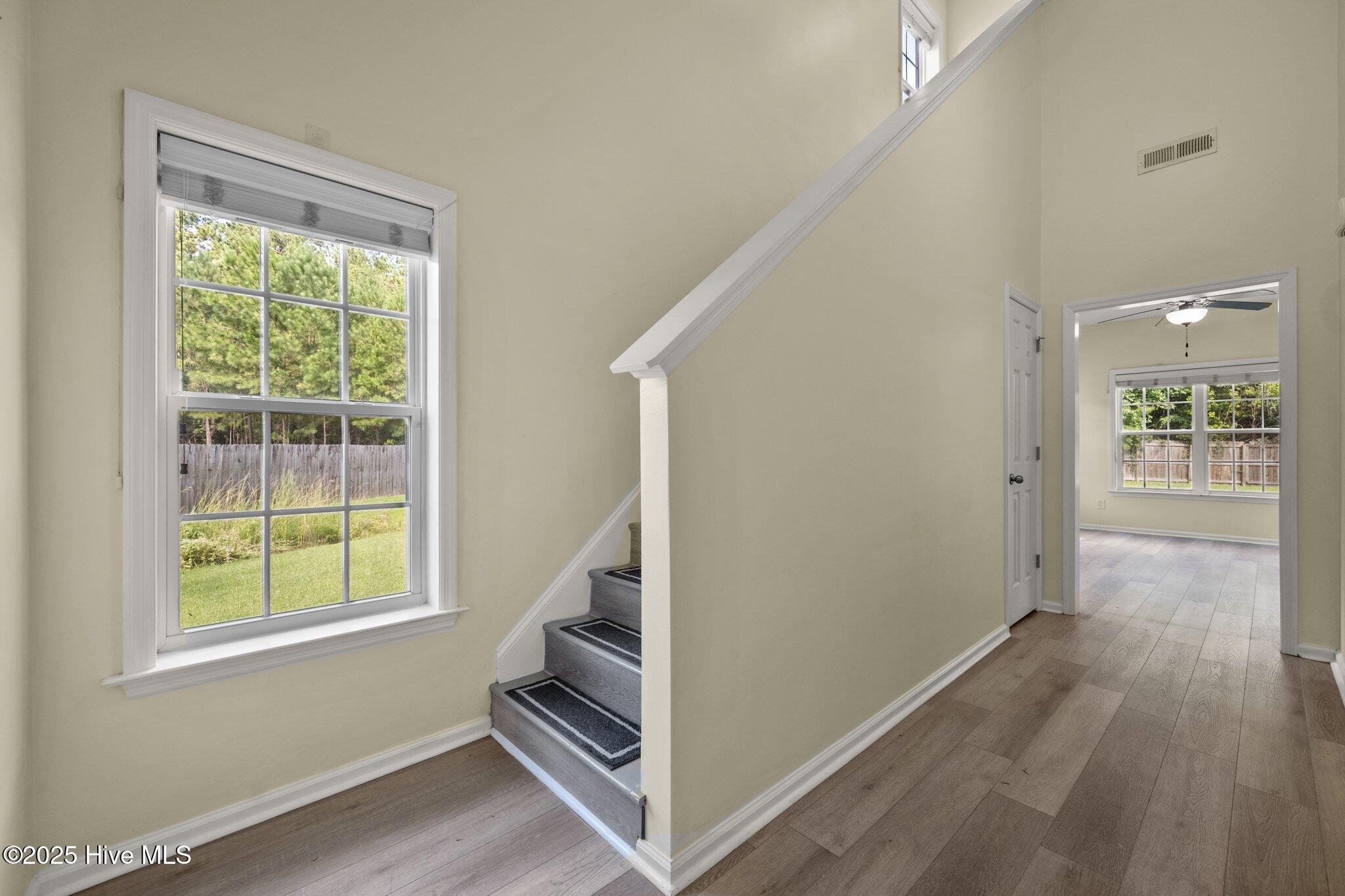 4-web-or-mls-_Z728505