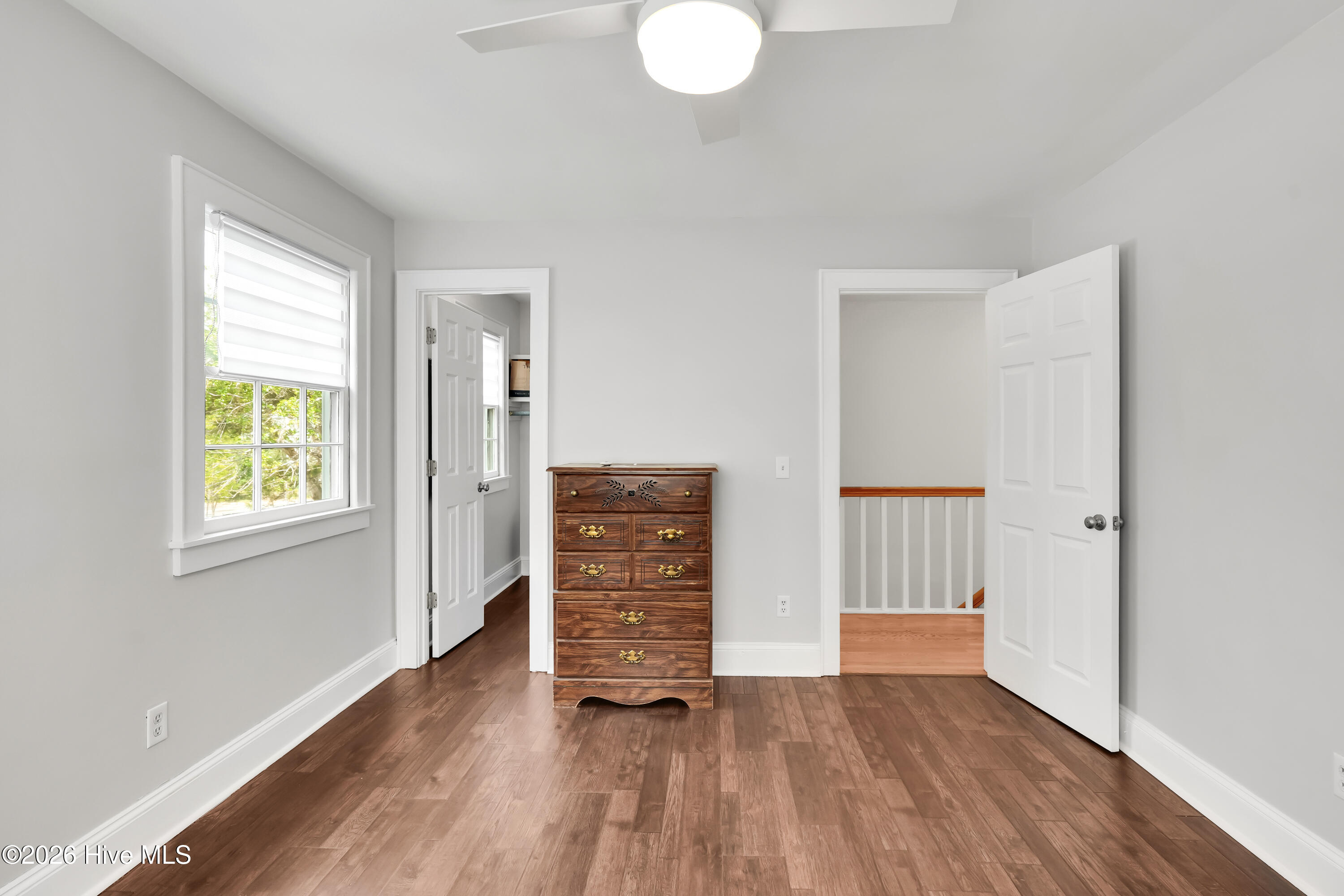 100564635 | Photo 27