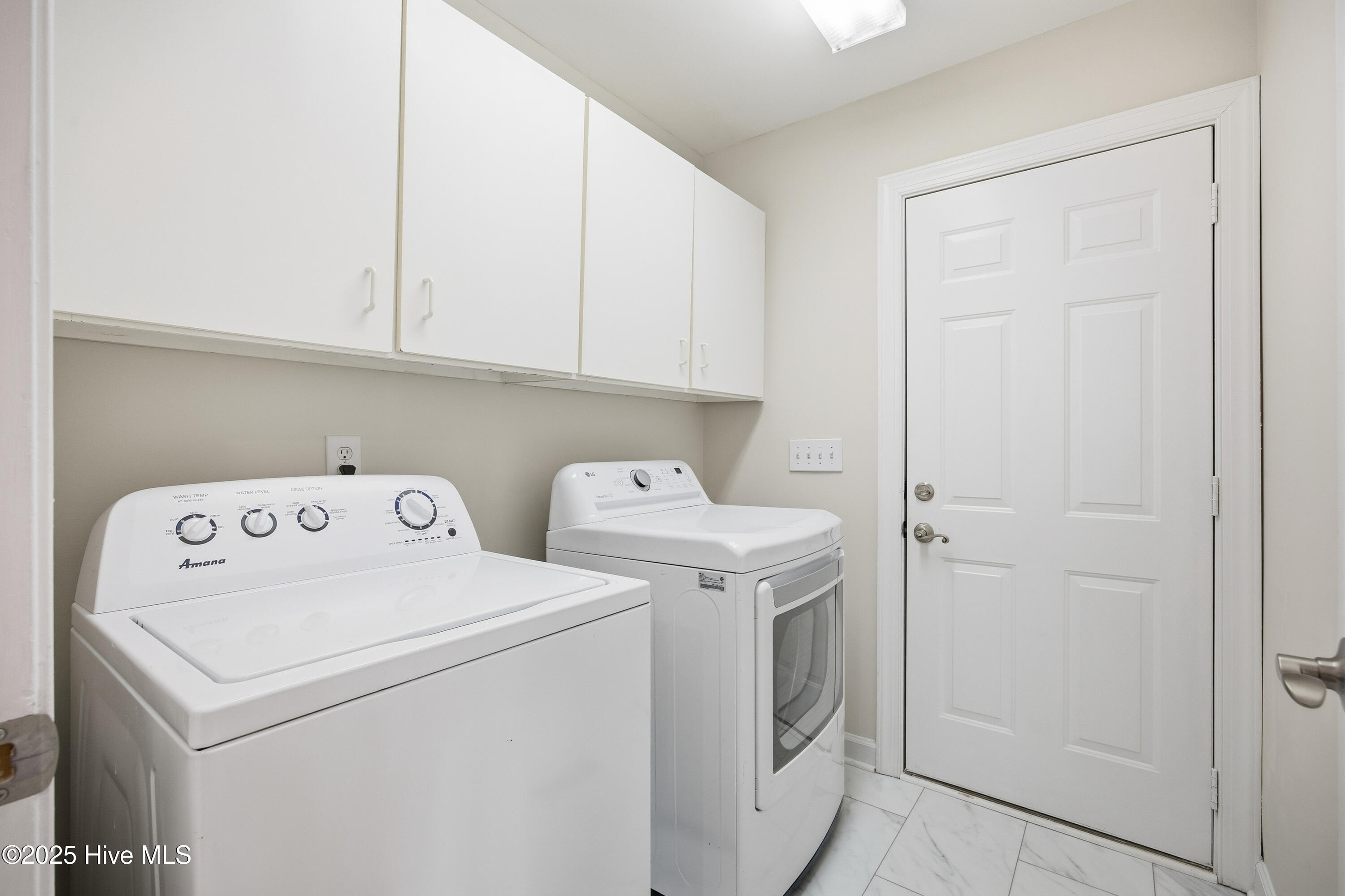 100545806 | Photo 40