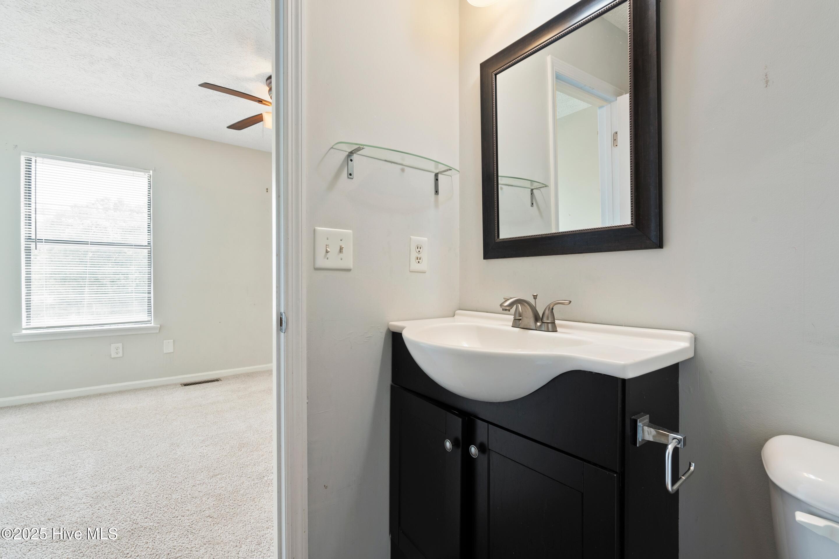 100517492 | Photo 25