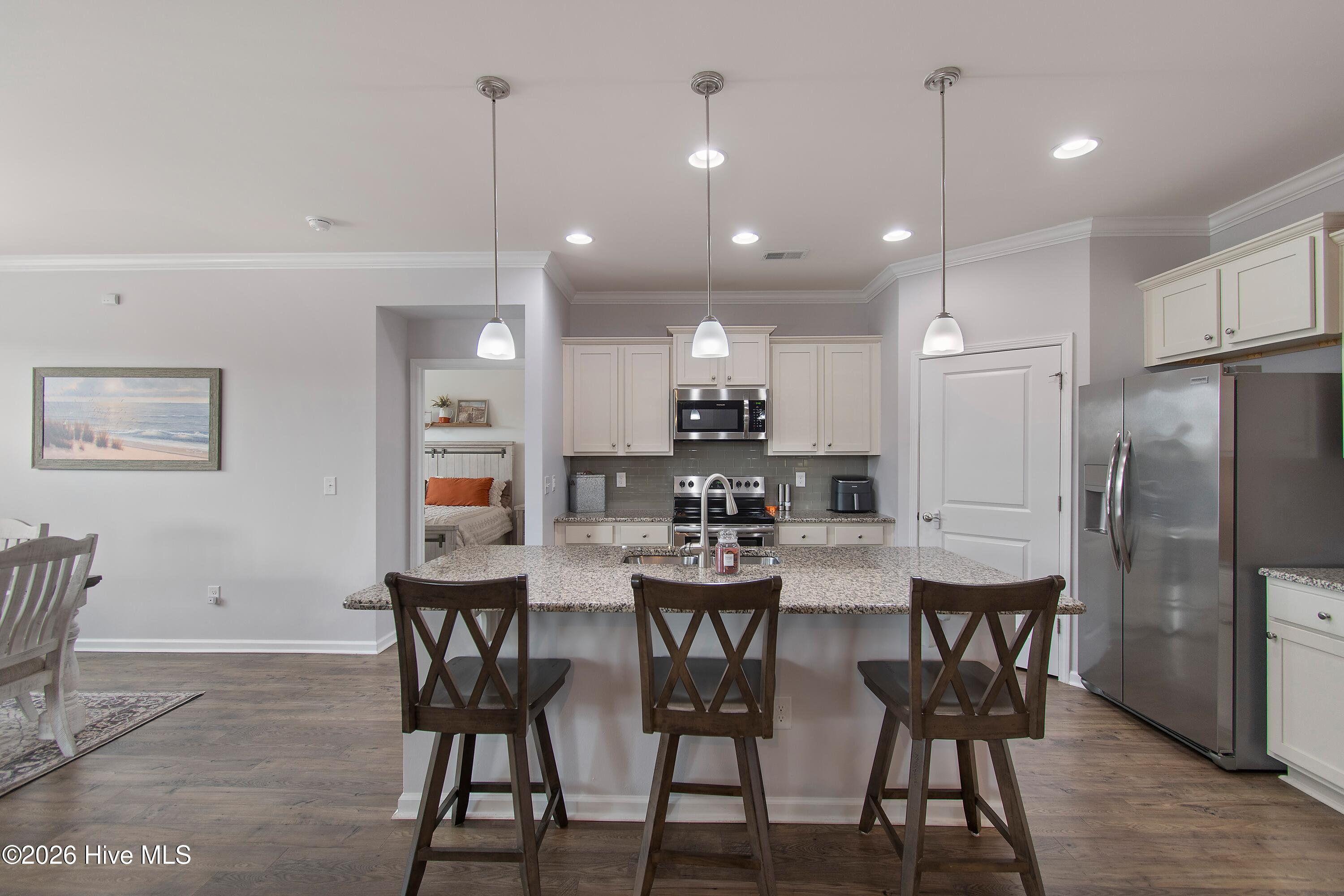 100555965 | Photo 15